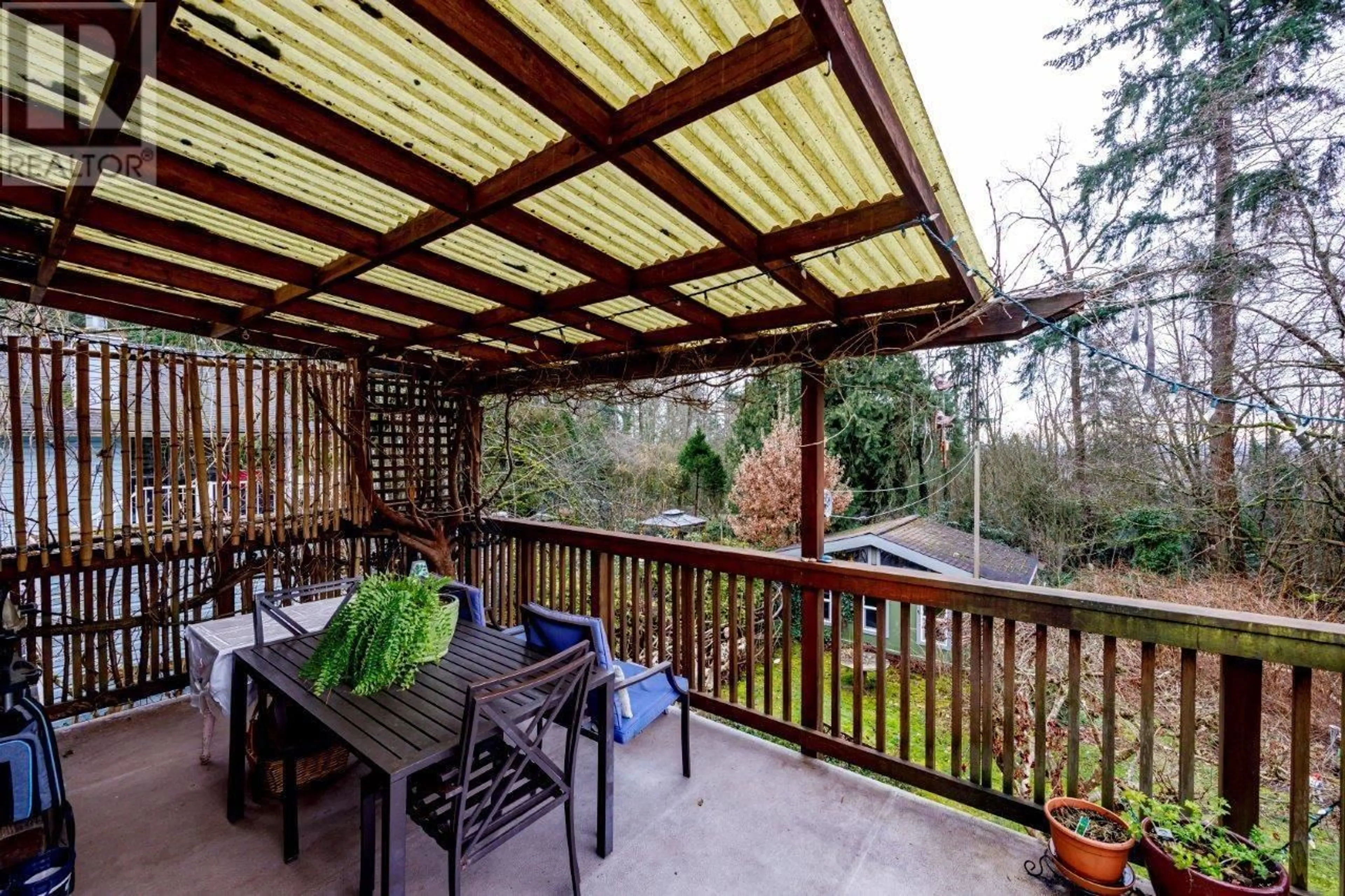 Patio, unknown for 3836 CLINTON STREET, Burnaby British Columbia V5J2K1