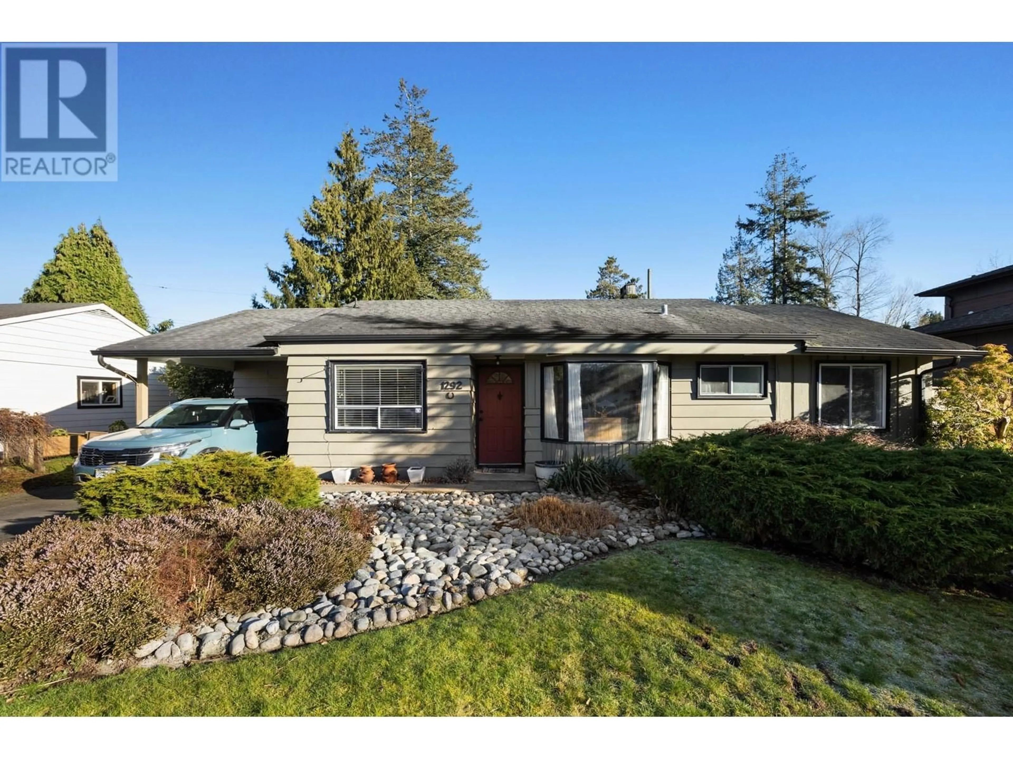 Home with vinyl exterior material, street for 1292 SILVERWOOD CRESCENT, North Vancouver British Columbia V7P1J5