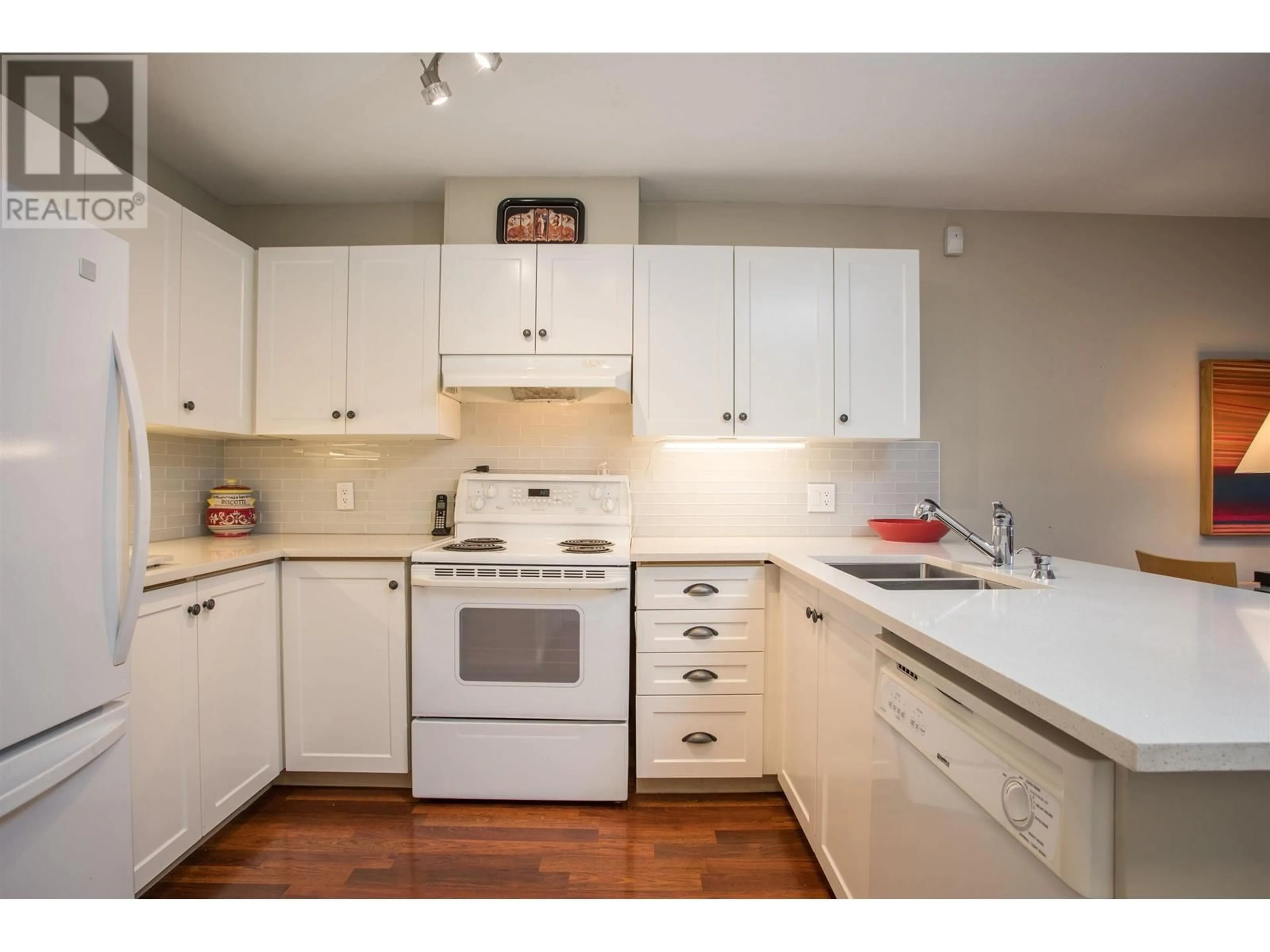 Standard kitchen, wood/laminate floor for 403 315 RENFREW STREET, Vancouver British Columbia V5K5G5