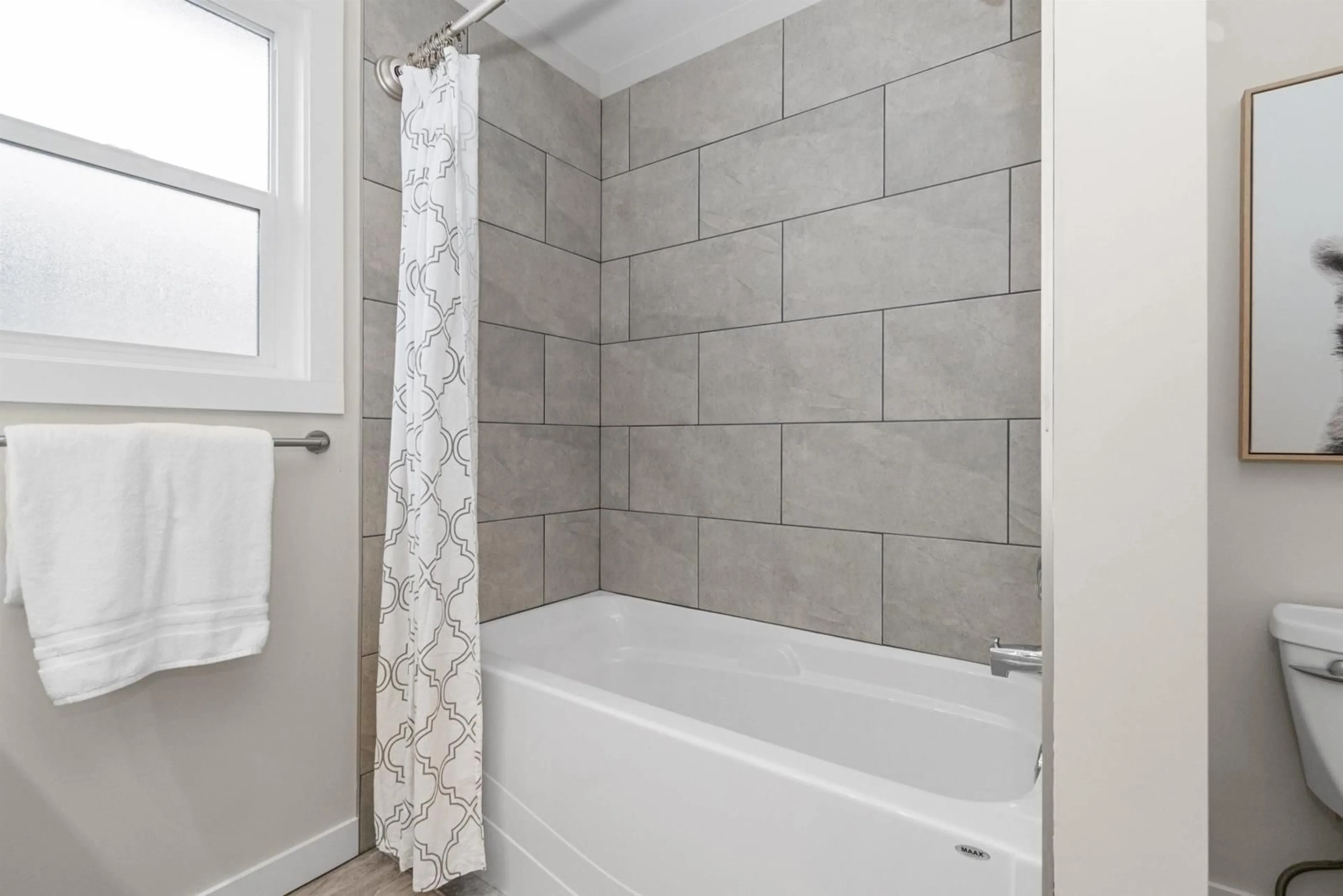 Standard bathroom, ceramic/tile floor for 3 5648 VEDDER ROAD|Vedder Crossing, Chilliwack British Columbia V2R3M8