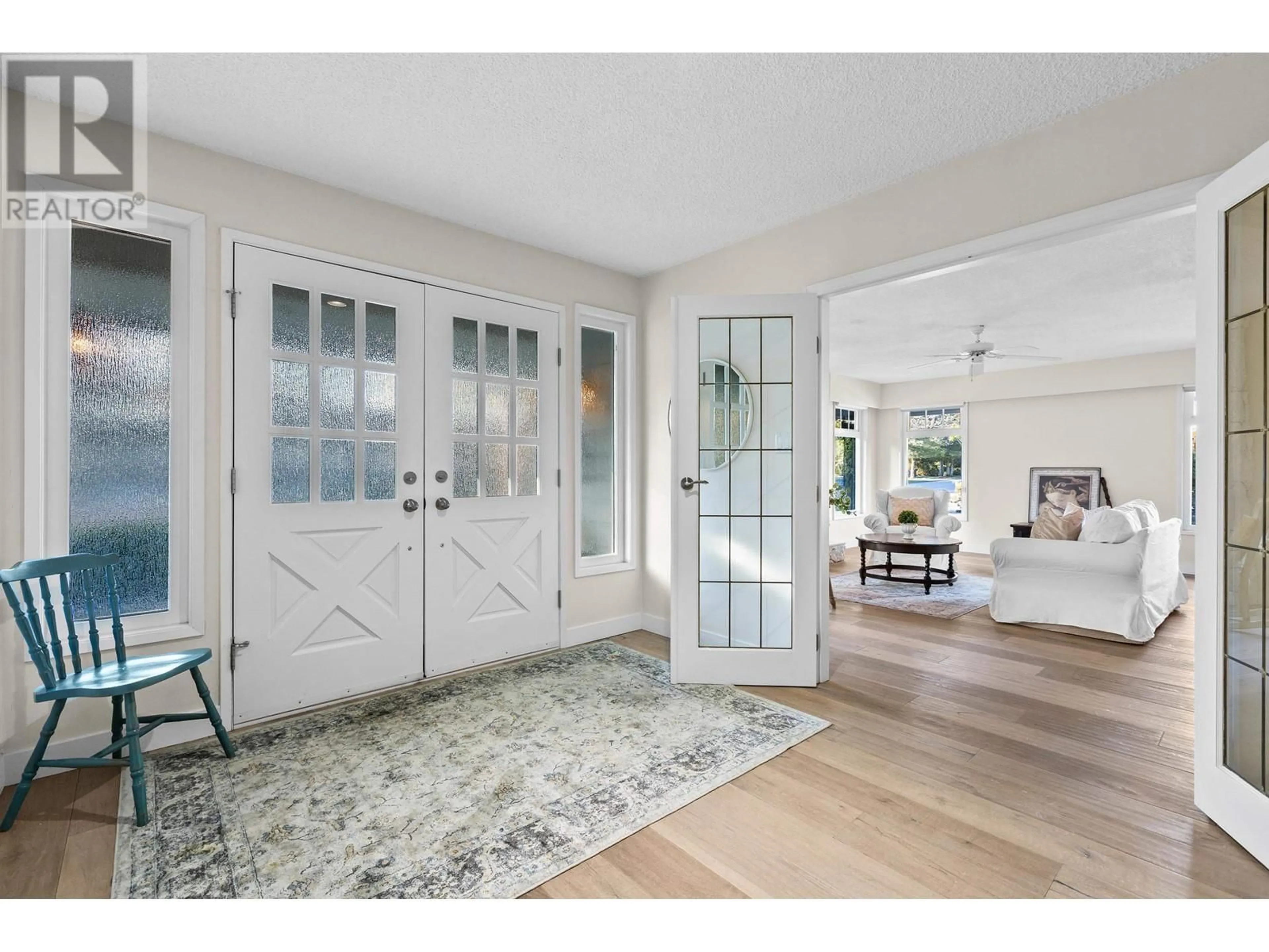 Indoor entryway for 1126 PACIFIC DRIVE, Delta British Columbia V4M2K5
