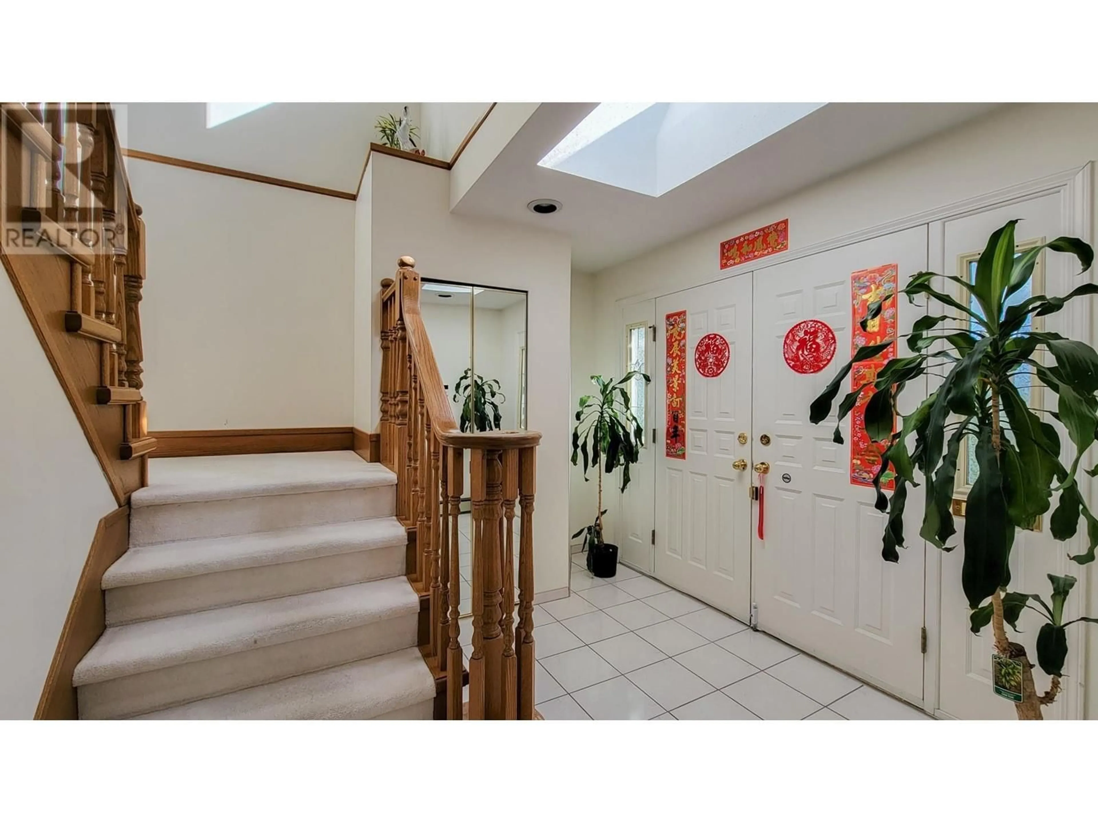 Indoor foyer for 7607 OSLER STREET, Vancouver British Columbia V6P4C8