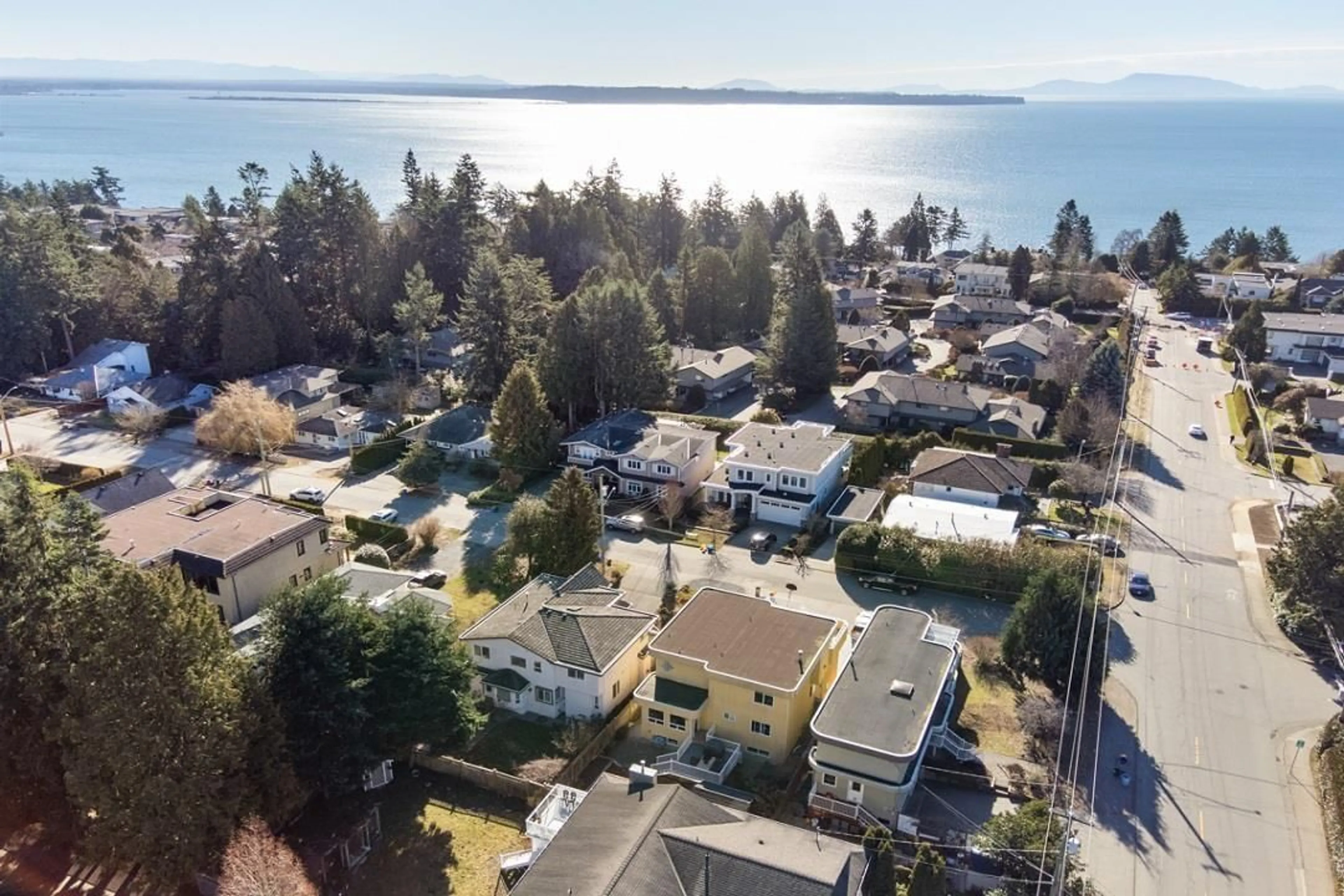 A pic from outside/outdoor area/front of a property/back of a property/a pic from drone, water/lake/river/ocean view for 14027 BLACKBURN AVENUE, White Rock British Columbia V4B2Z6