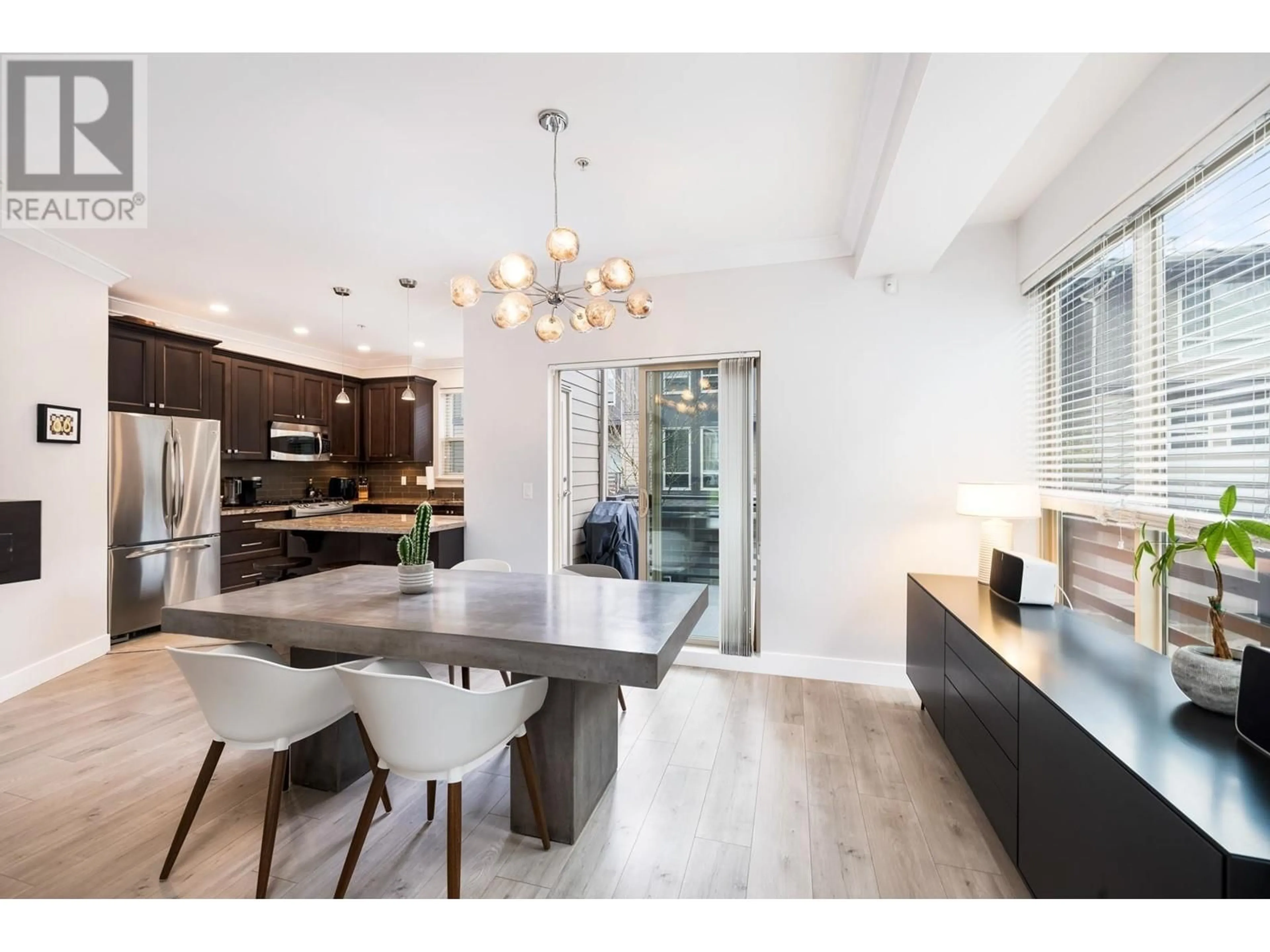 Open concept kitchen, unknown for 9 897 PREMIER STREET, North Vancouver British Columbia V7J2G7