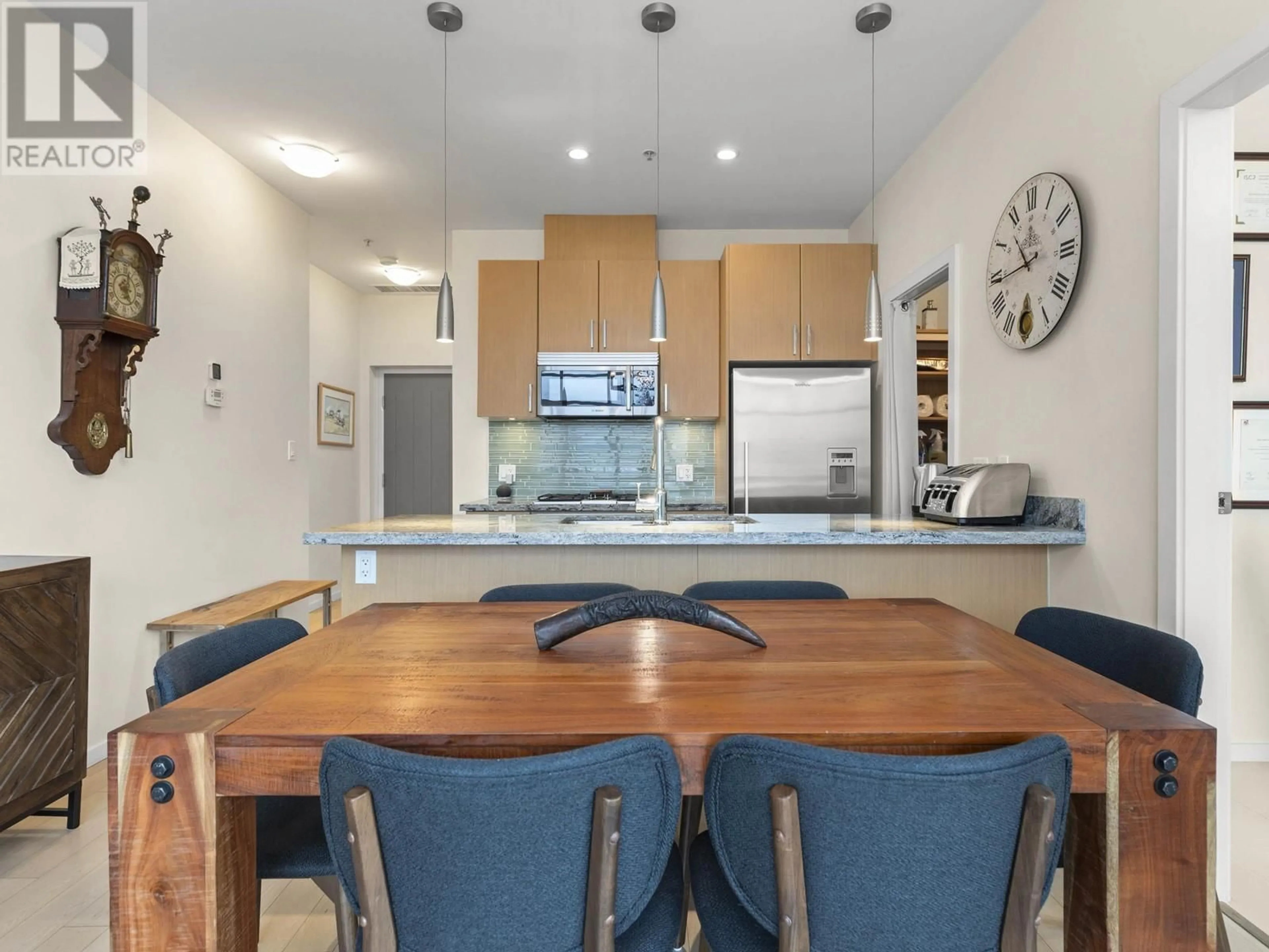 Open concept kitchen, unknown for 901 - 63 2ND AVENUE, Vancouver British Columbia V5Y0G8