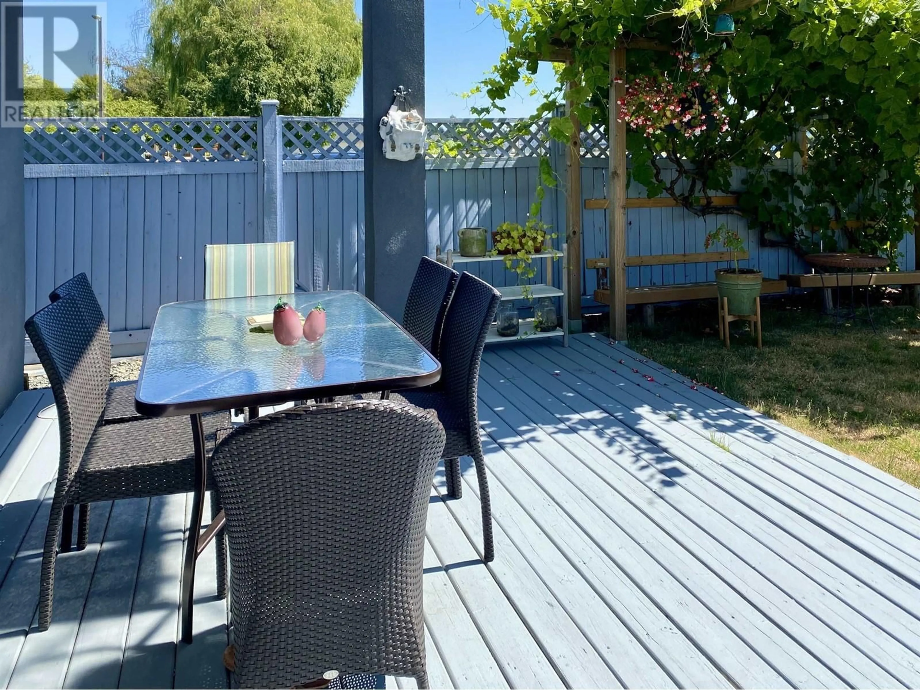 Patio, street for 5228 WOODWARDS ROAD, Richmond British Columbia V7E1H1