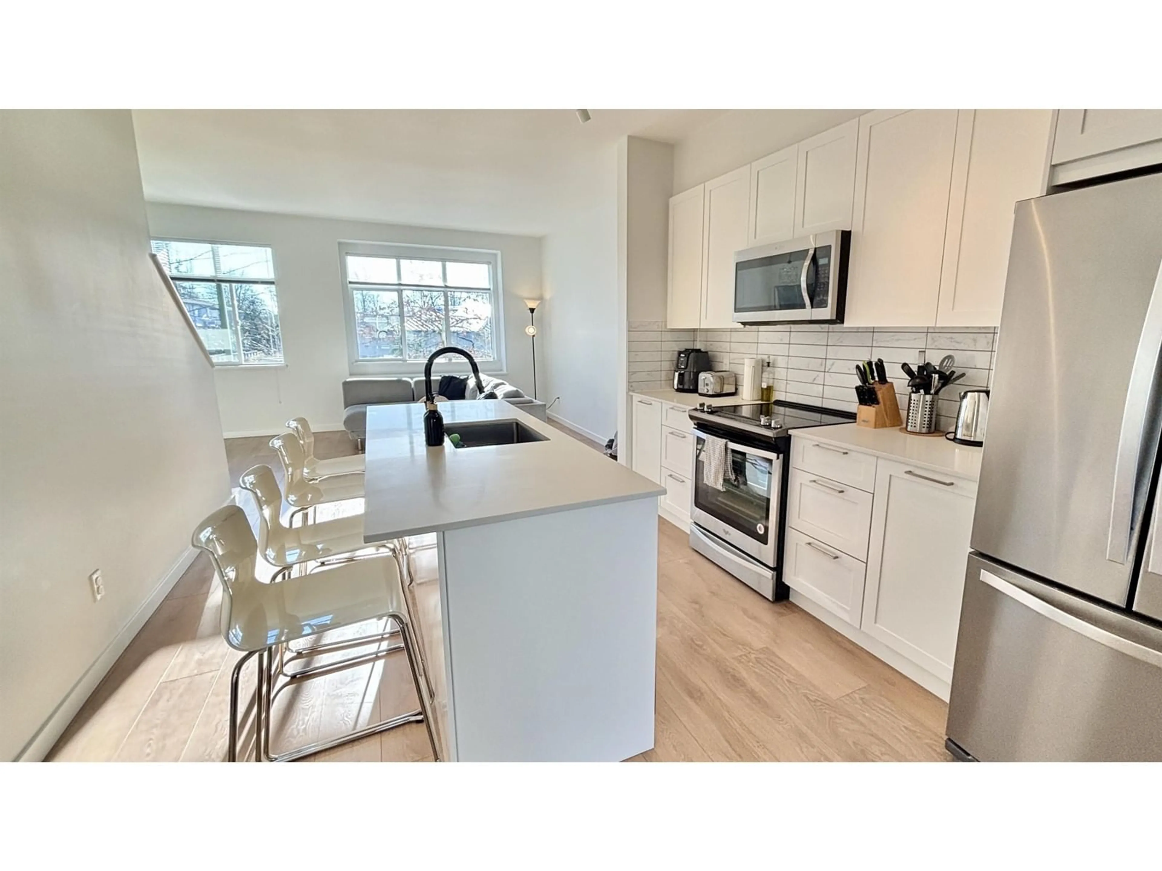 Open concept kitchen, unknown for 503 18505 LAURENSEN PLACE, Surrey British Columbia V4N6R8