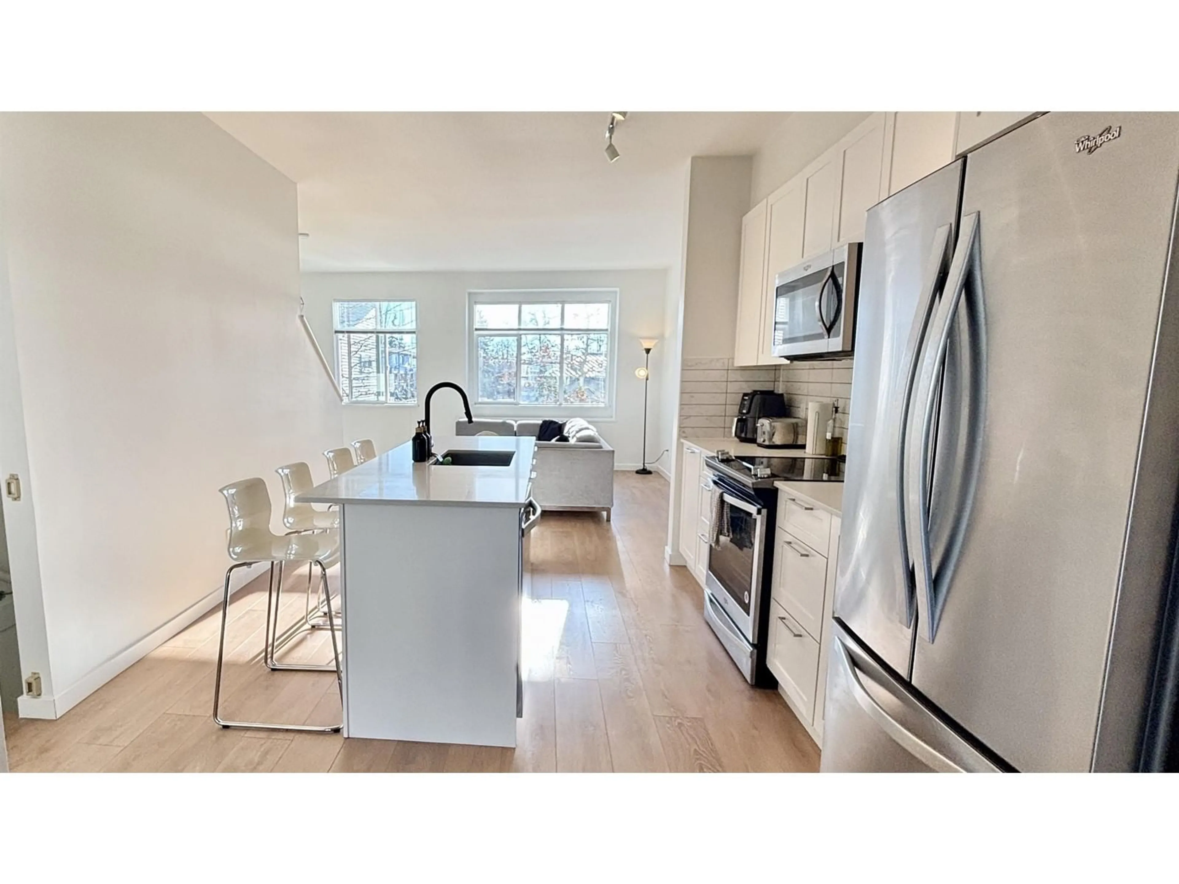 Open concept kitchen, unknown for 503 18505 LAURENSEN PLACE, Surrey British Columbia V4N6R8