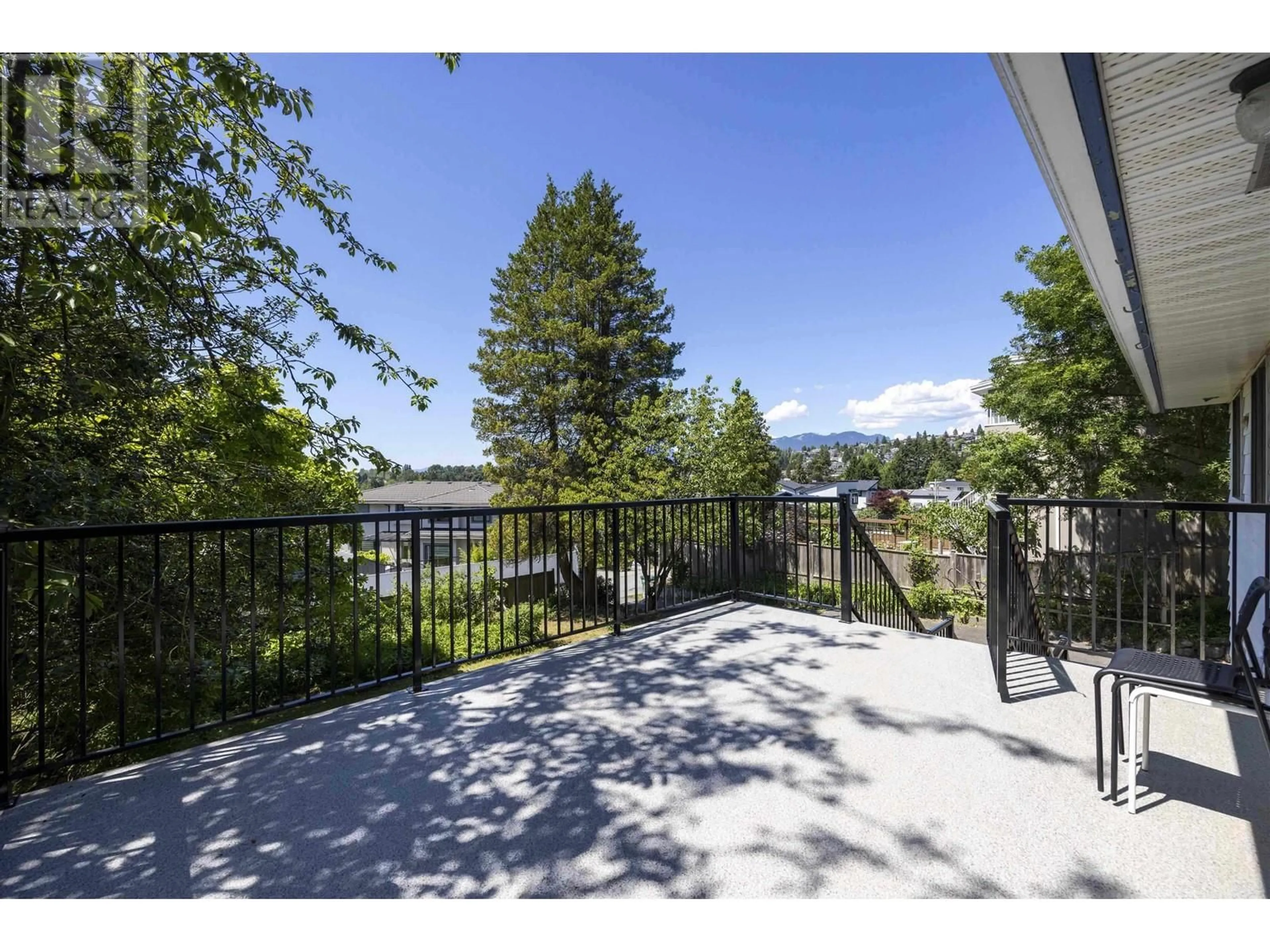 Patio, water/lake/river/ocean view for 1277 HOLDOM AVENUE, Burnaby British Columbia V5B3V5