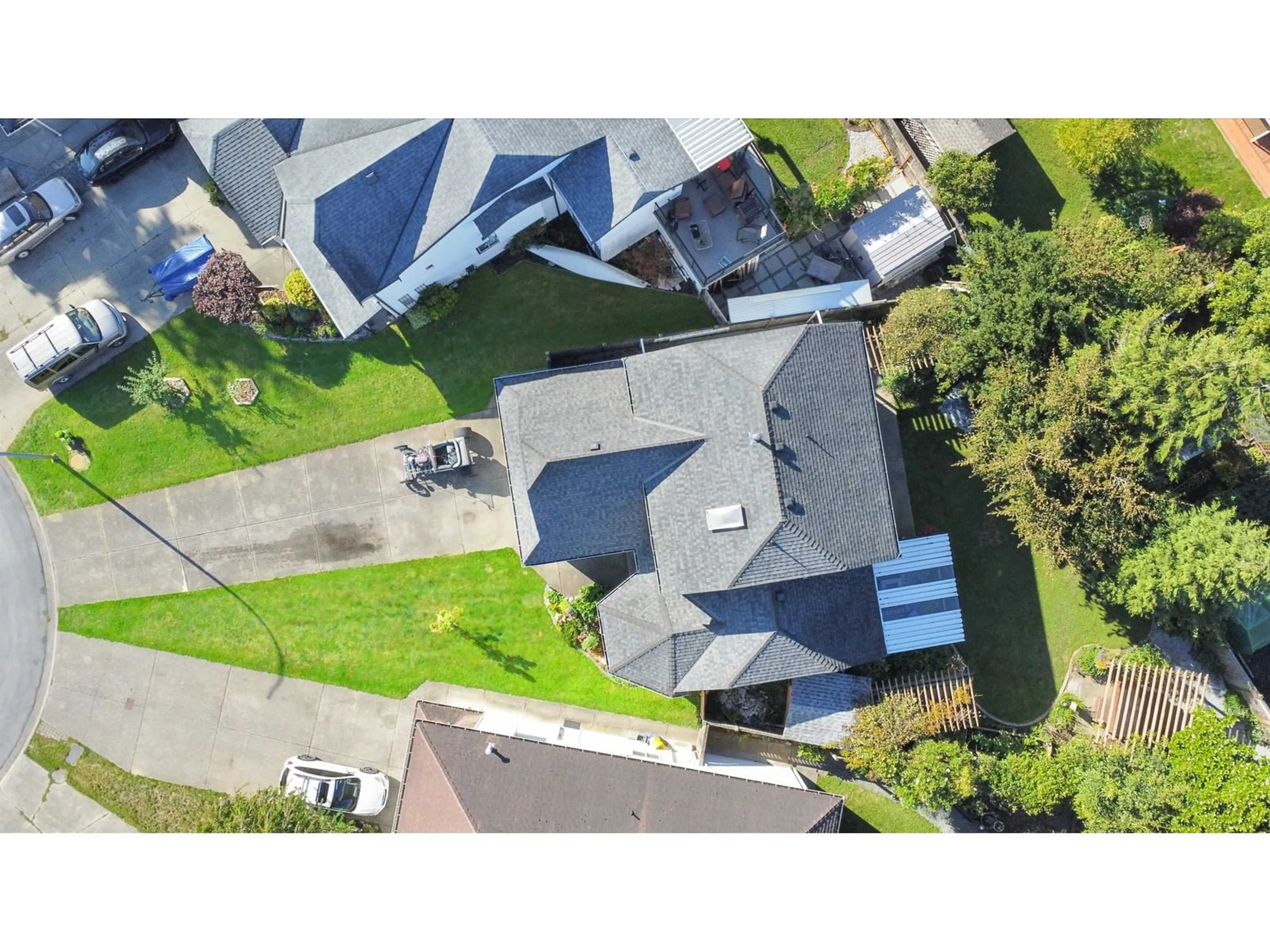 A pic from outside/outdoor area/front of a property/back of a property/a pic from drone, street for 27149 24A AVENUE, Langley British Columbia V4W3N3