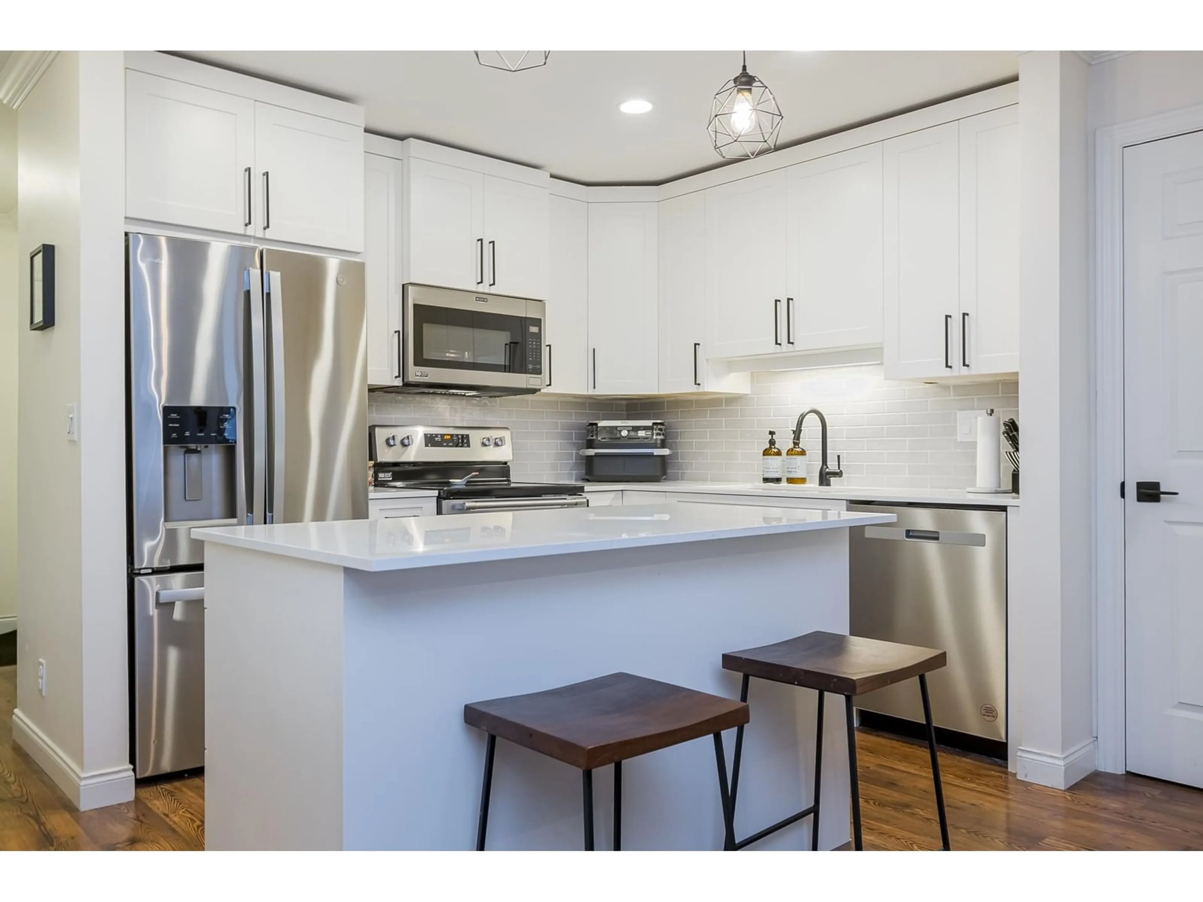 Open concept kitchen, unknown for 409 - 5488 198, Langley British Columbia V3A1G2