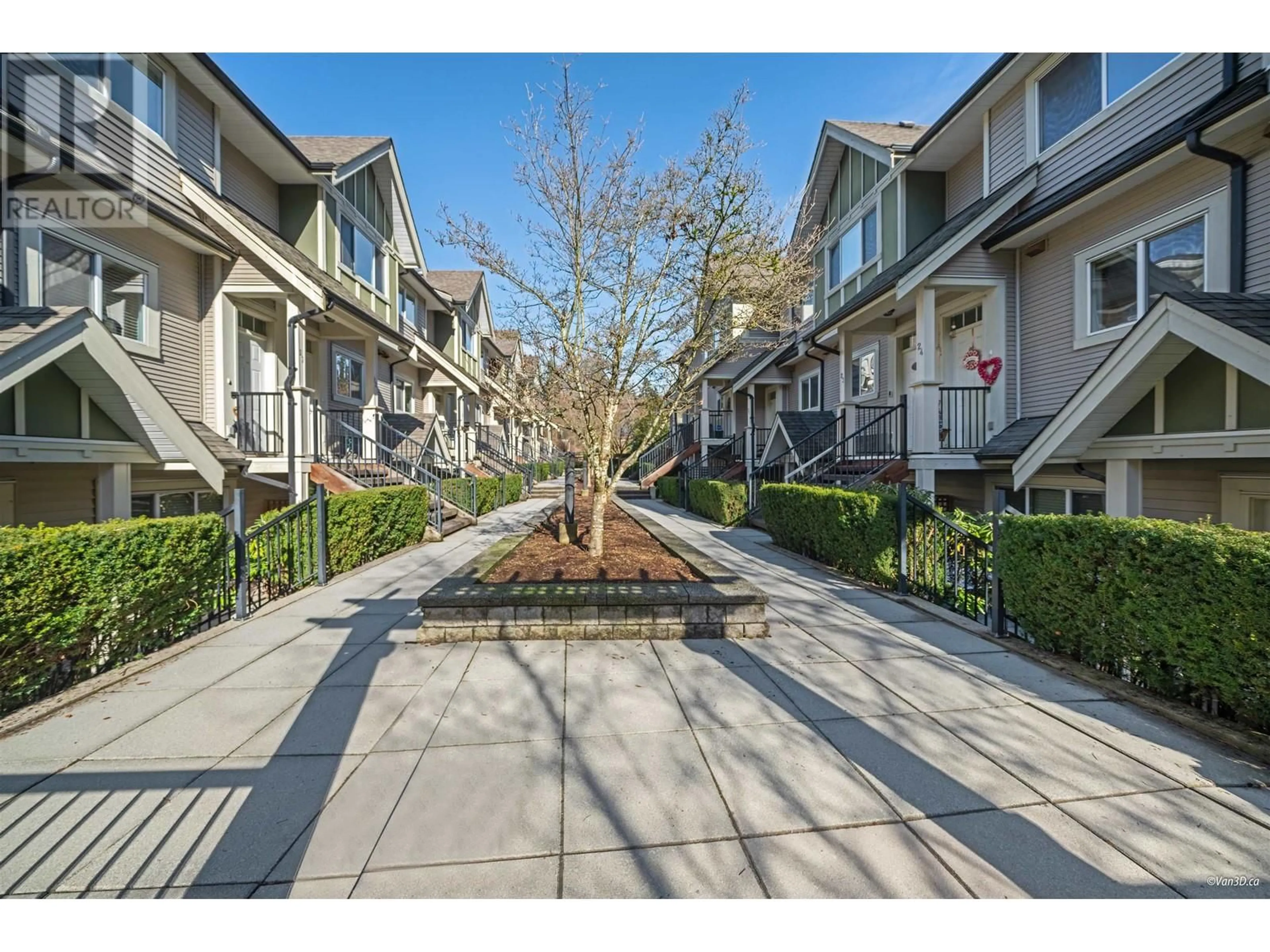 Patio, street for 5 6888 RUMBLE STREET, Burnaby British Columbia V5E1A8