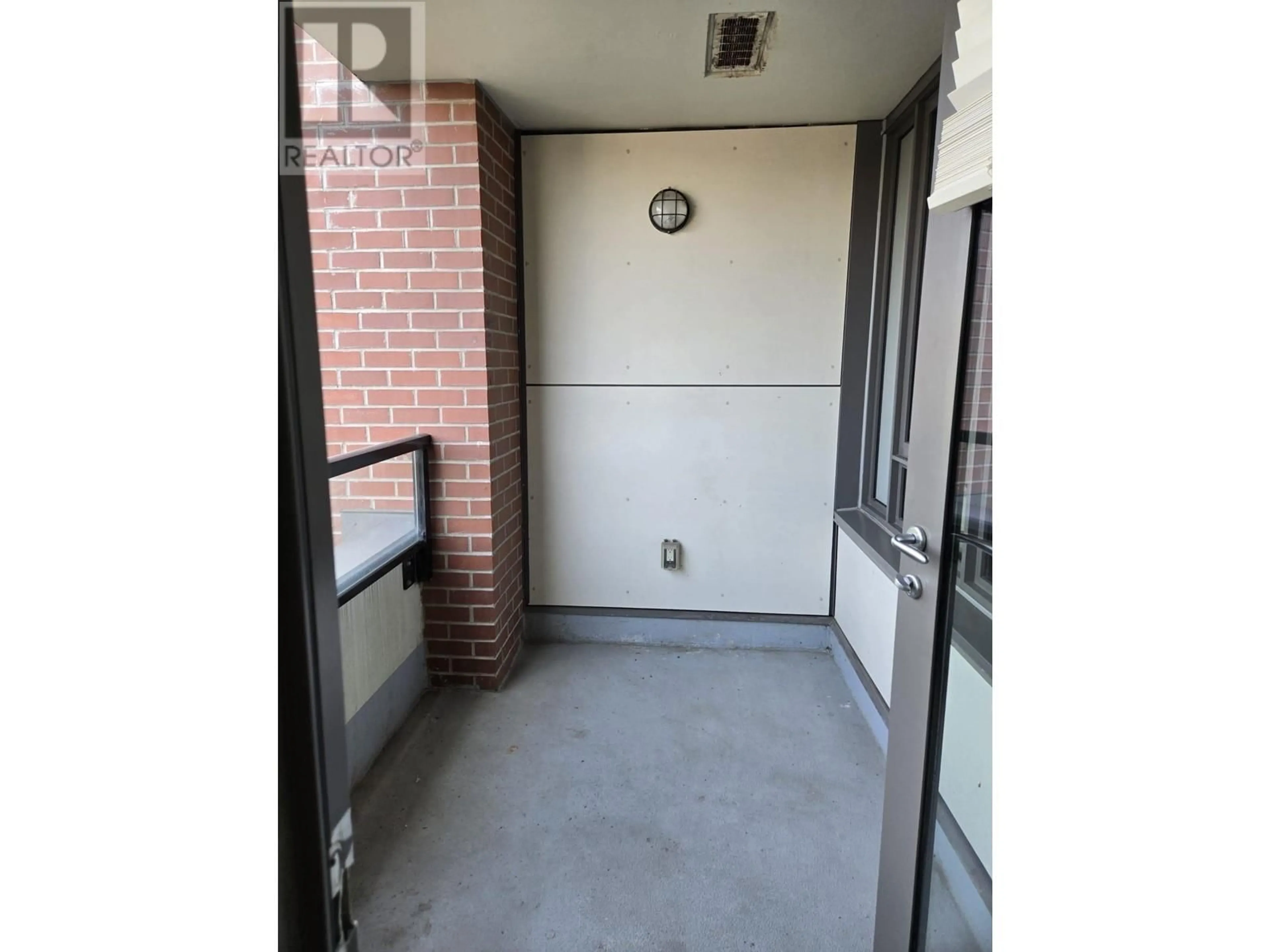 Unknown for 512 - 2689 KINGSWAY, Vancouver British Columbia V5R0C3