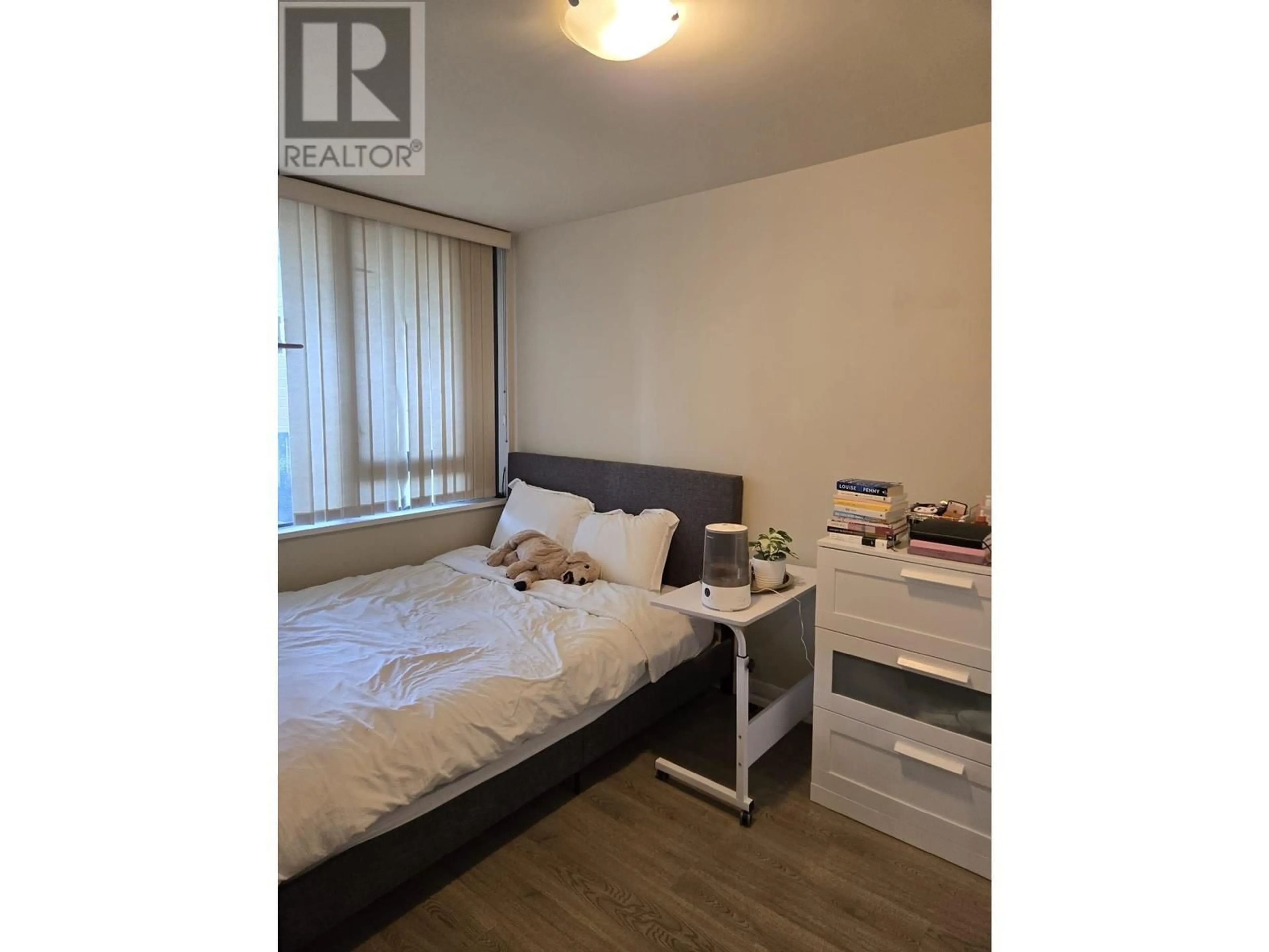 A pic of a room for 512 - 2689 KINGSWAY, Vancouver British Columbia V5R0C3