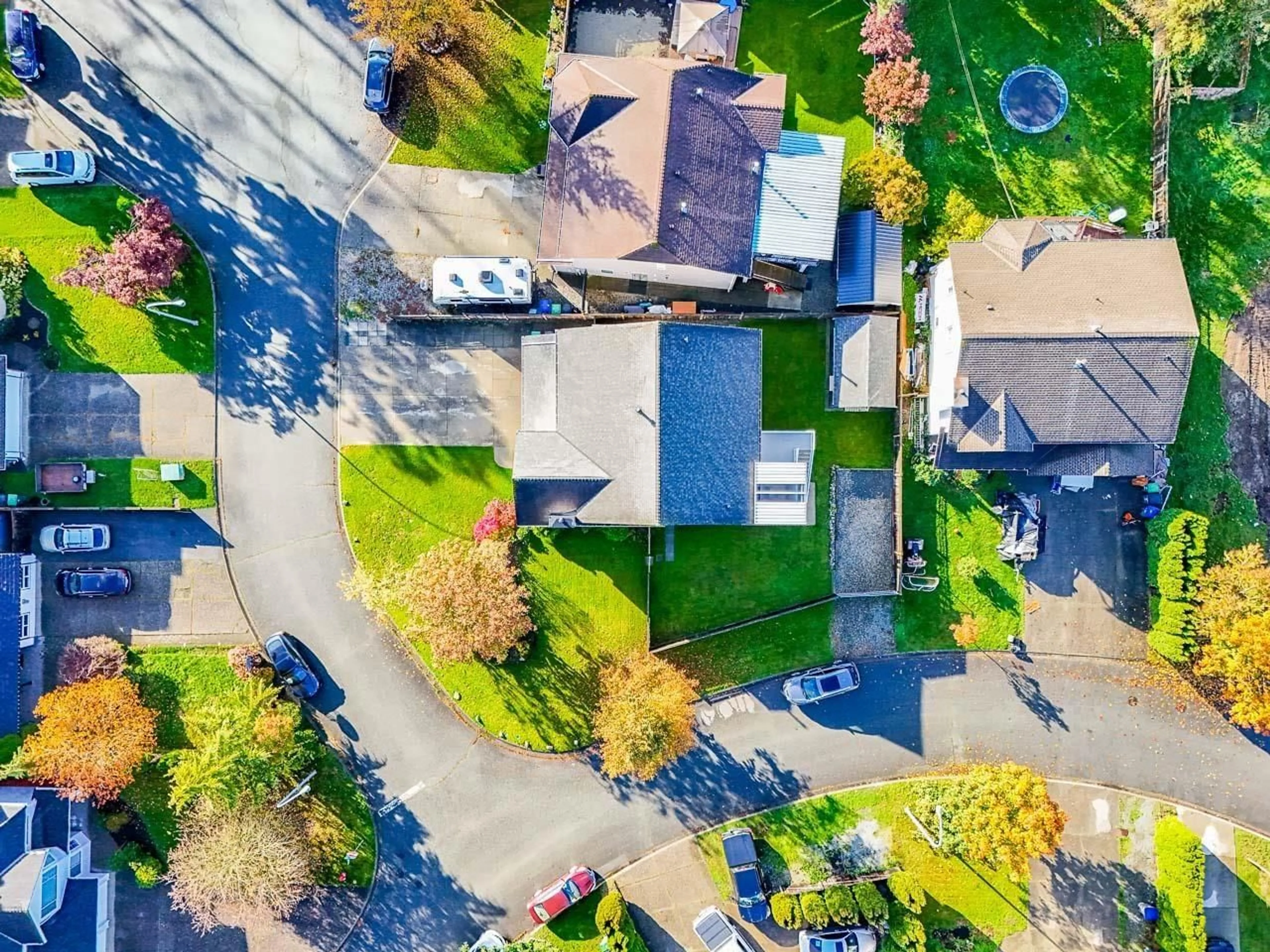 A pic from outside/outdoor area/front of a property/back of a property/a pic from drone, street for 5885 186A STREET, Surrey British Columbia V3S7Z9