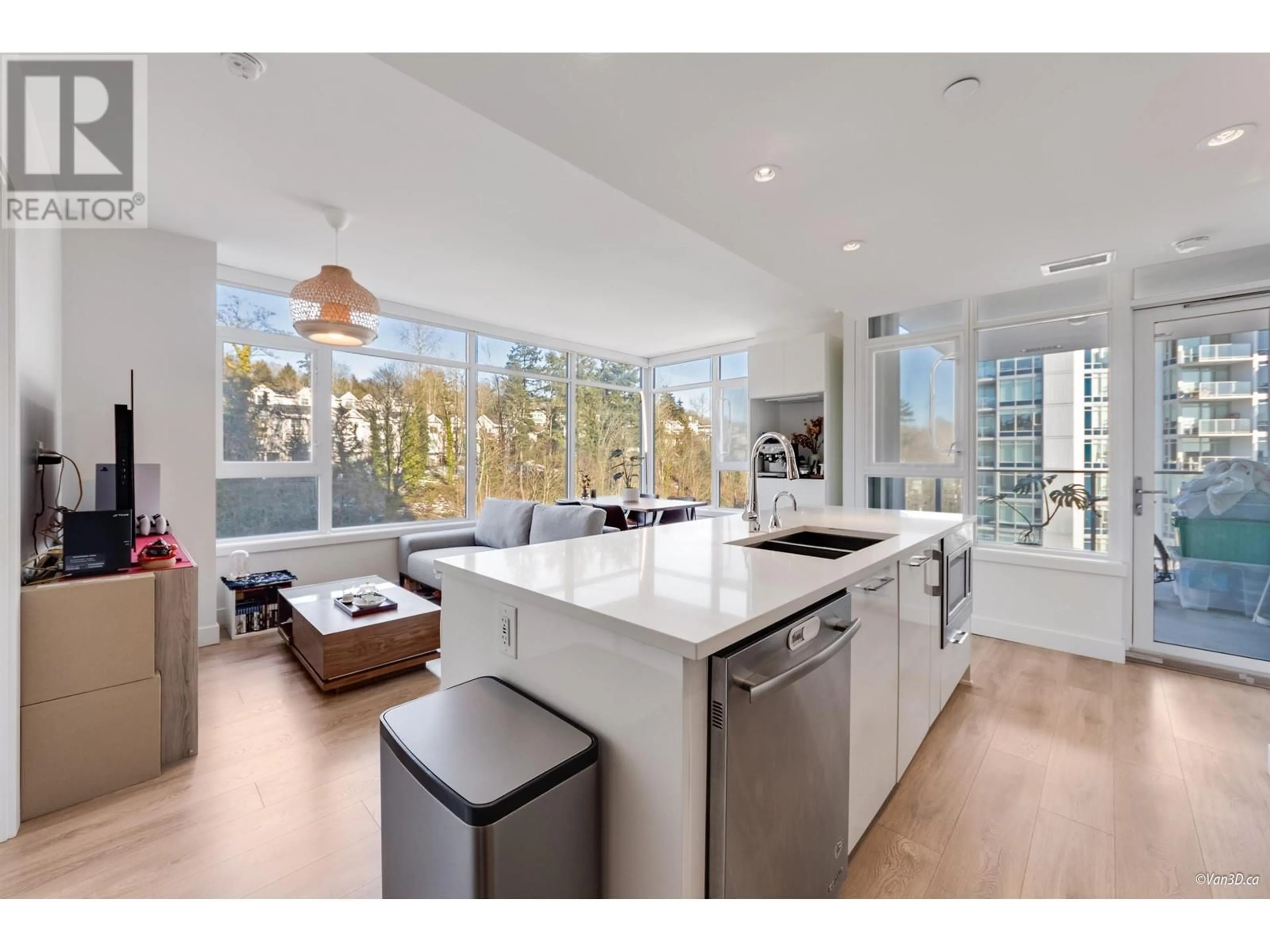 Open concept kitchen, unknown for 702 8538 RIVER DISTRICT CROSSING, Vancouver British Columbia V5S0C9