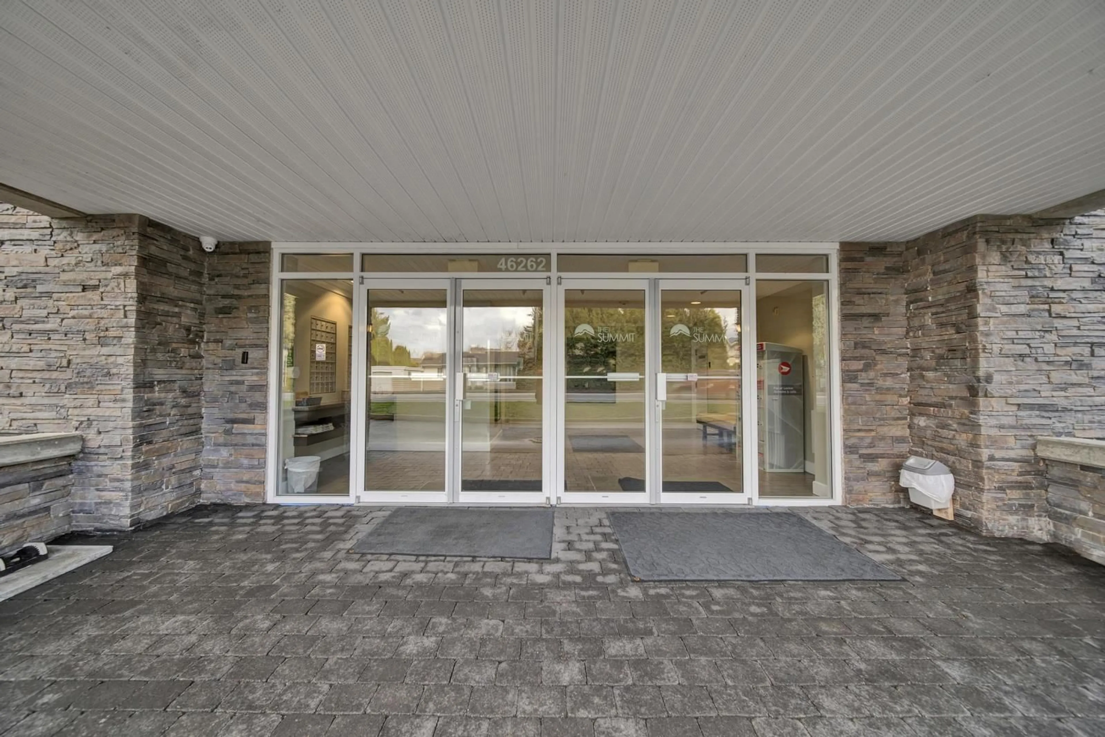 Unknown for 305 46262 FIRST AVENUE|Chilliwack Proper, Chilliwack British Columbia V2P0C3