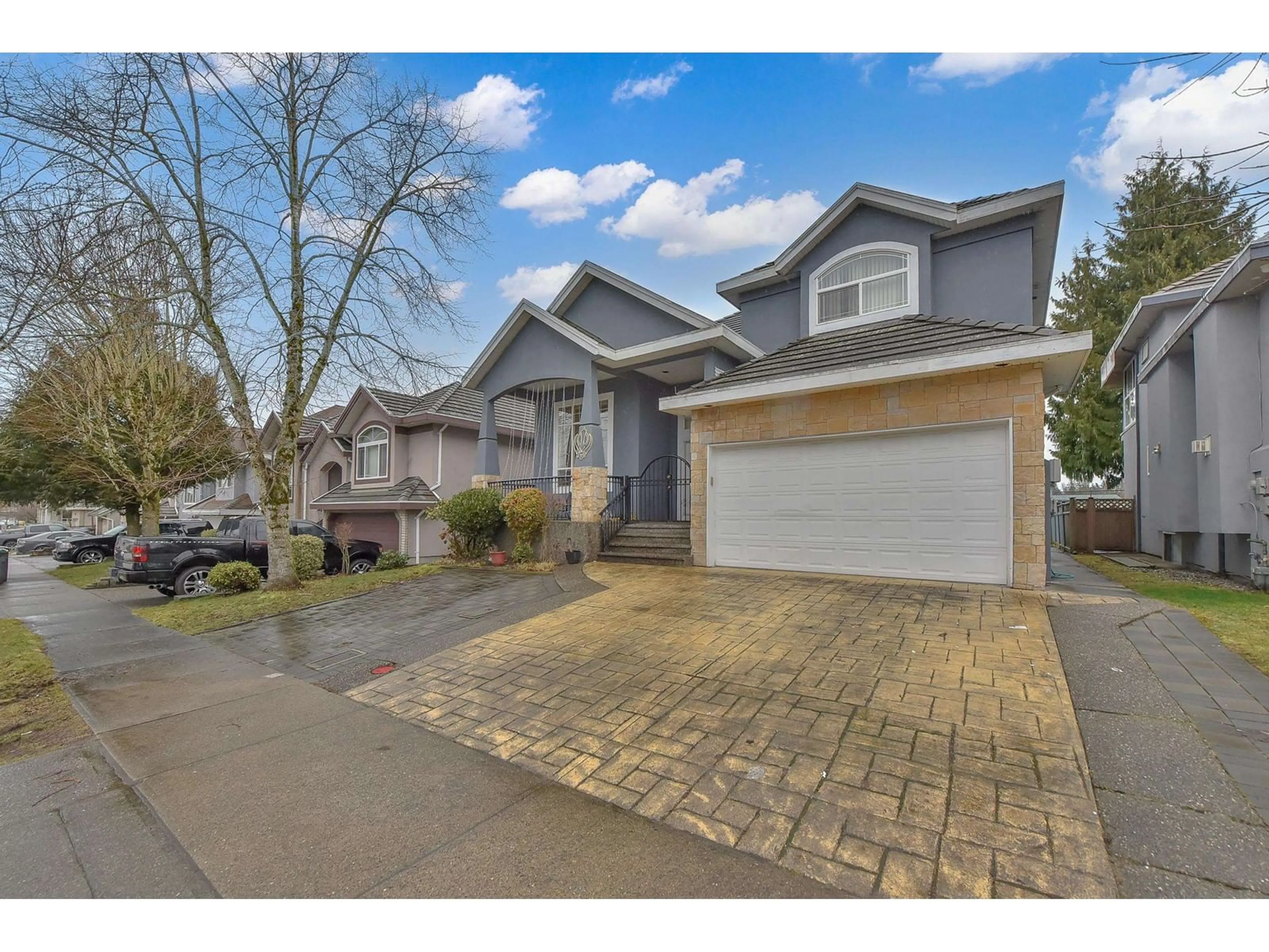 Unknown for 6552 125A STREET, Surrey British Columbia V3W6S9