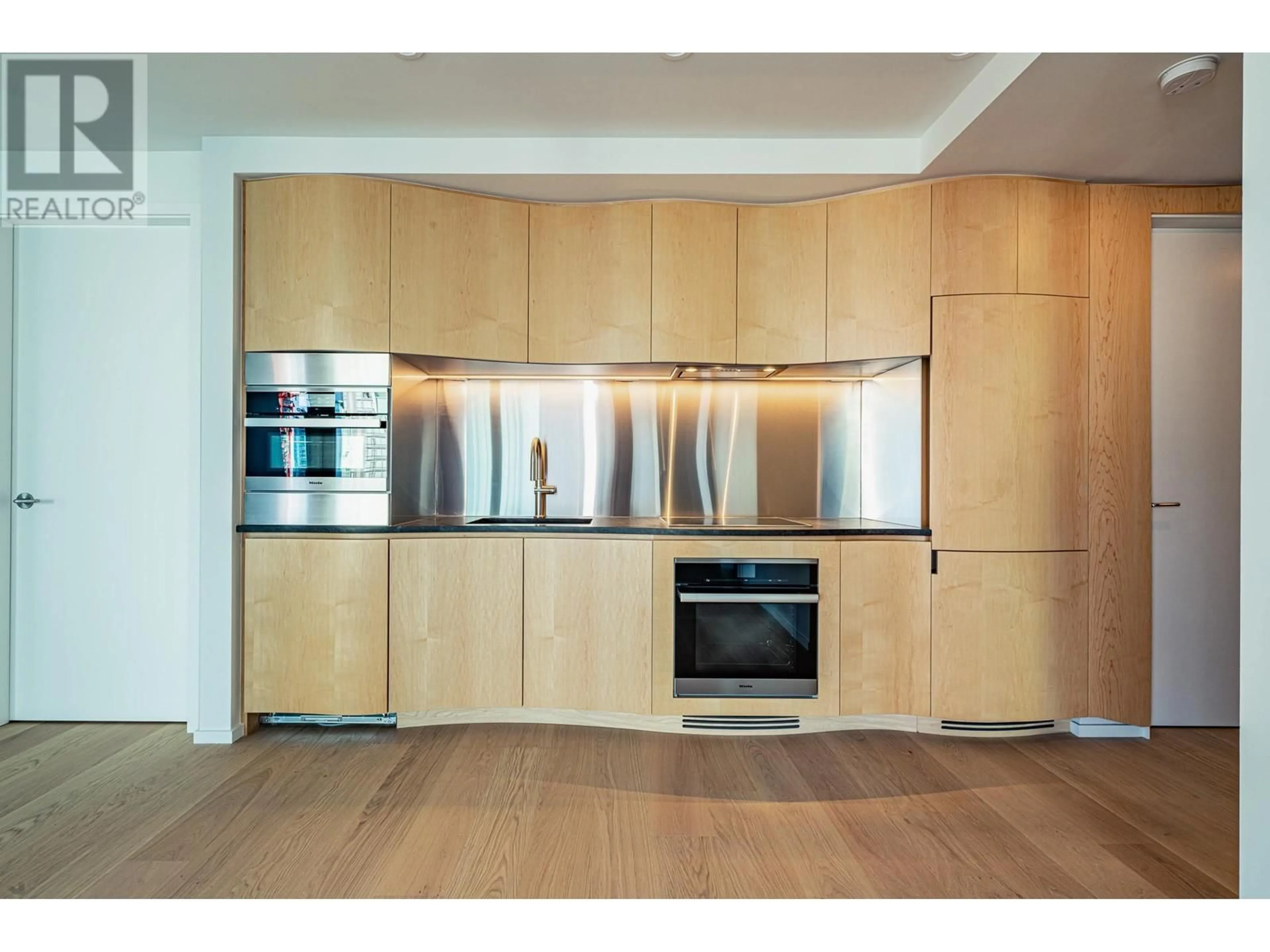 Standard kitchen, wood/laminate floor for 1203 1568 ALBERNI STREET, Vancouver British Columbia V6G0E3