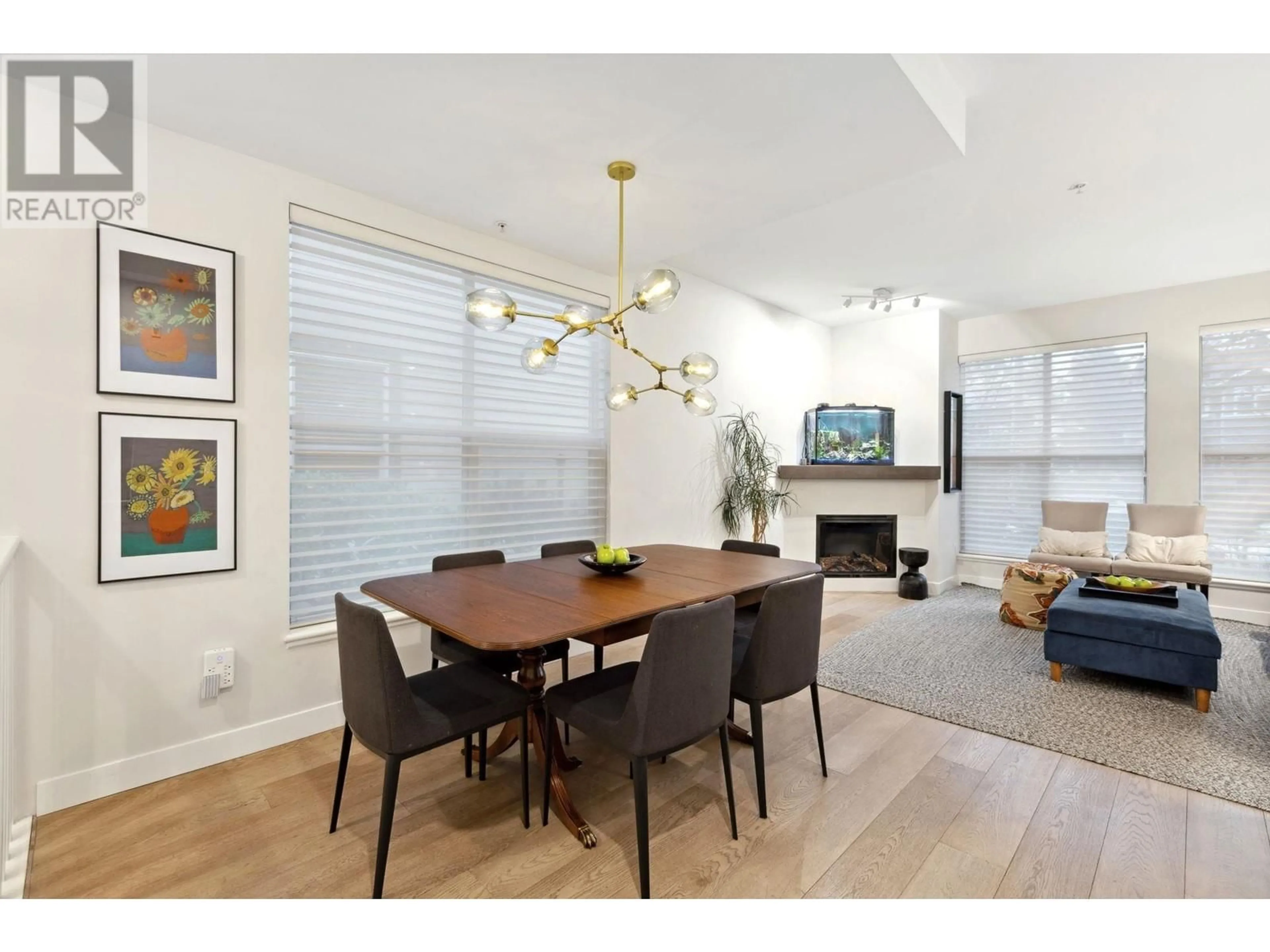 Dining room, wood/laminate floor for 317 E 15TH STREET, North Vancouver British Columbia V7L2R6