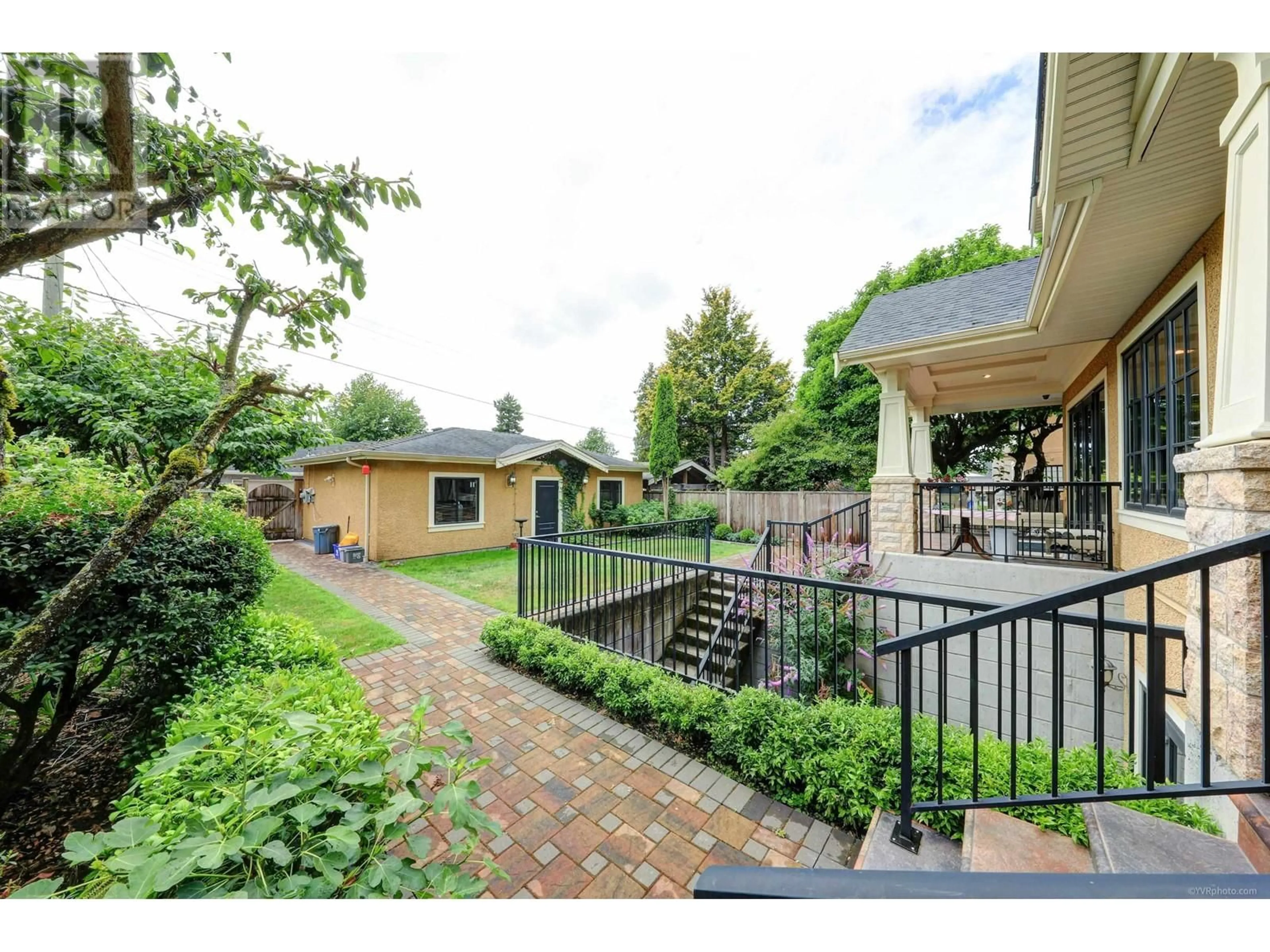 Patio, street for 1922 W 44TH AVENUE, Vancouver British Columbia V6M2E7