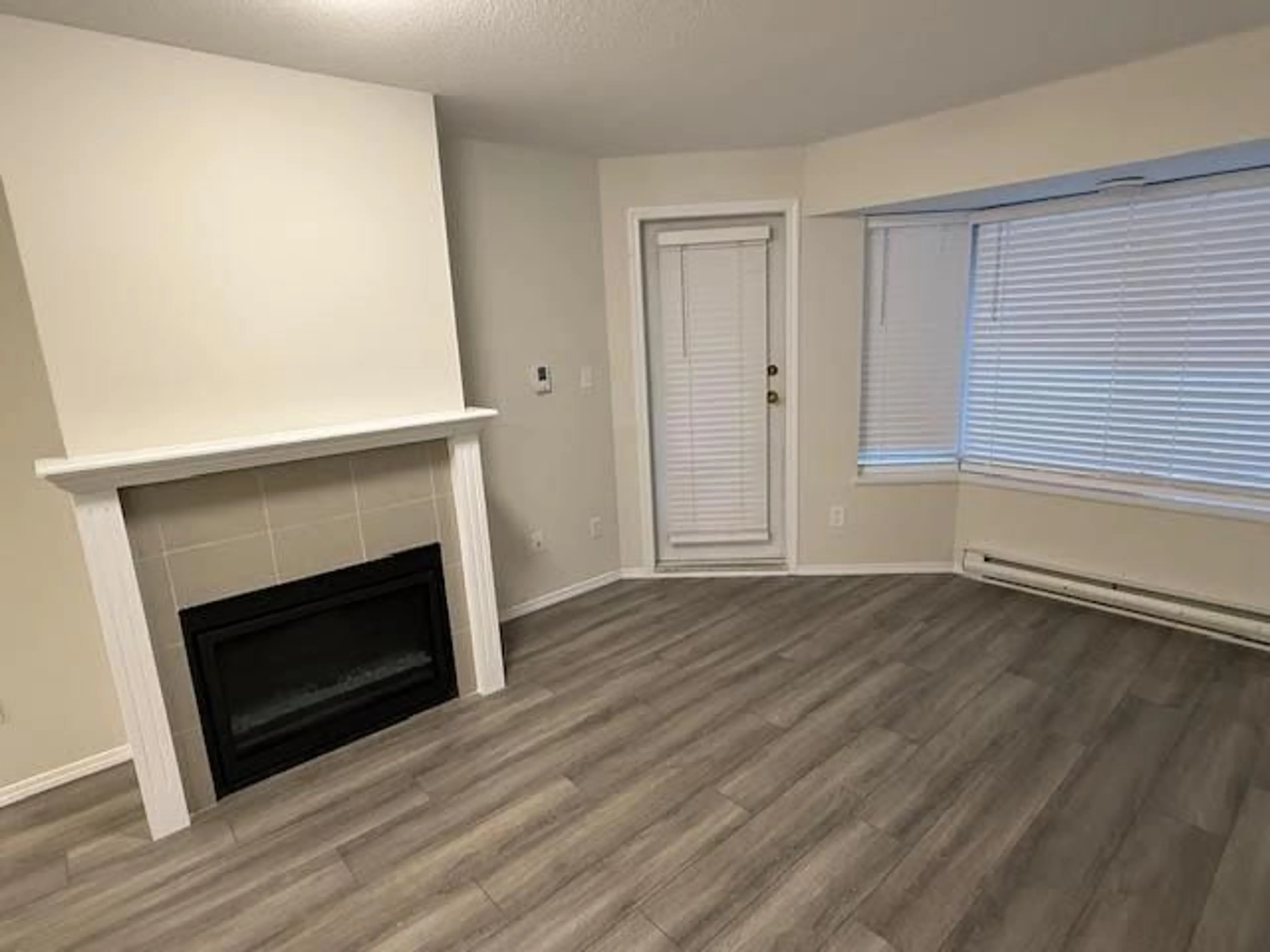 A pic of a room for 219 - 2962 TRETHEWEY, Abbotsford British Columbia V2T4M3
