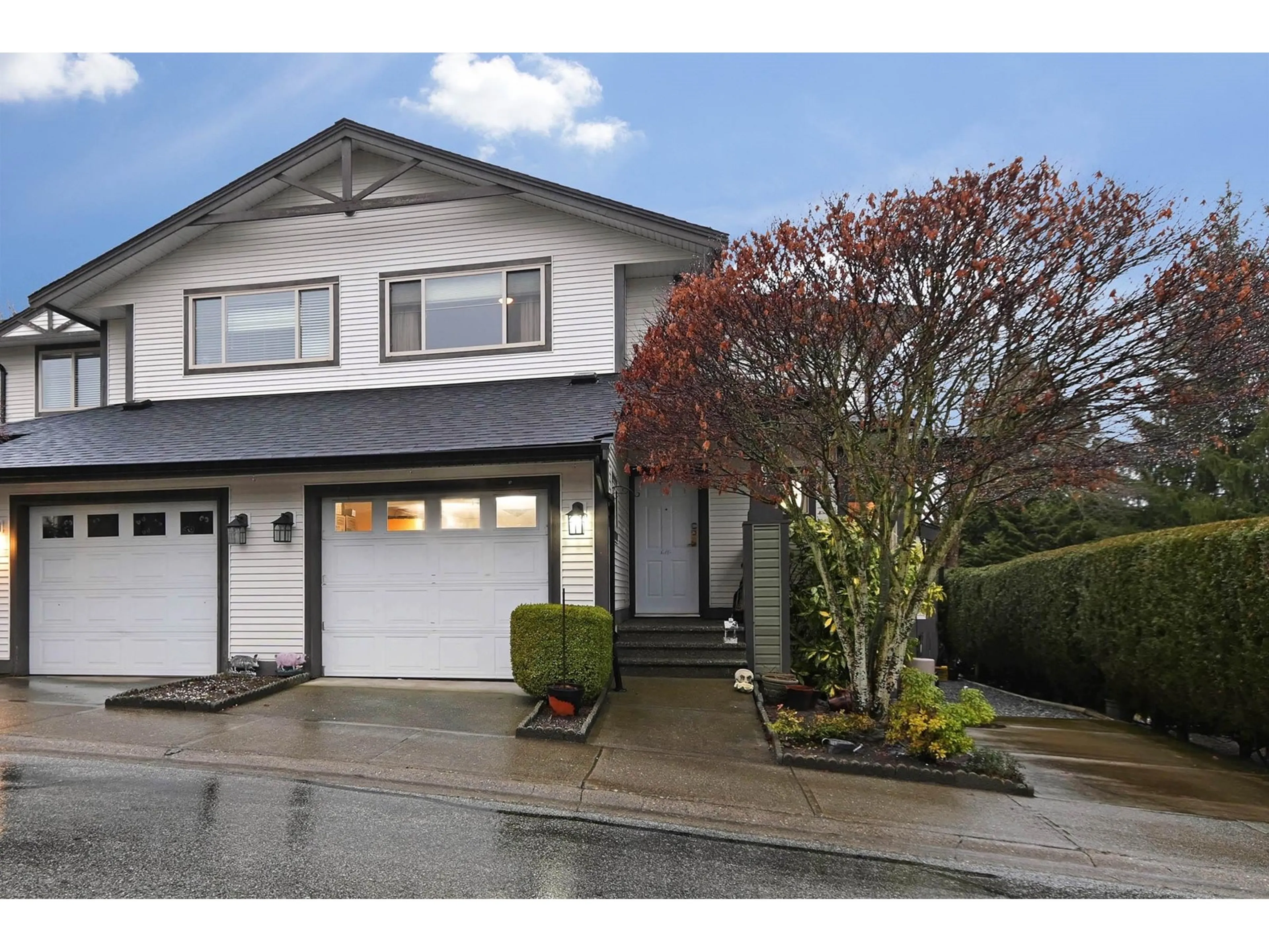 Home with vinyl exterior material, street for 104 - 20820 87, Langley British Columbia V1M3W5