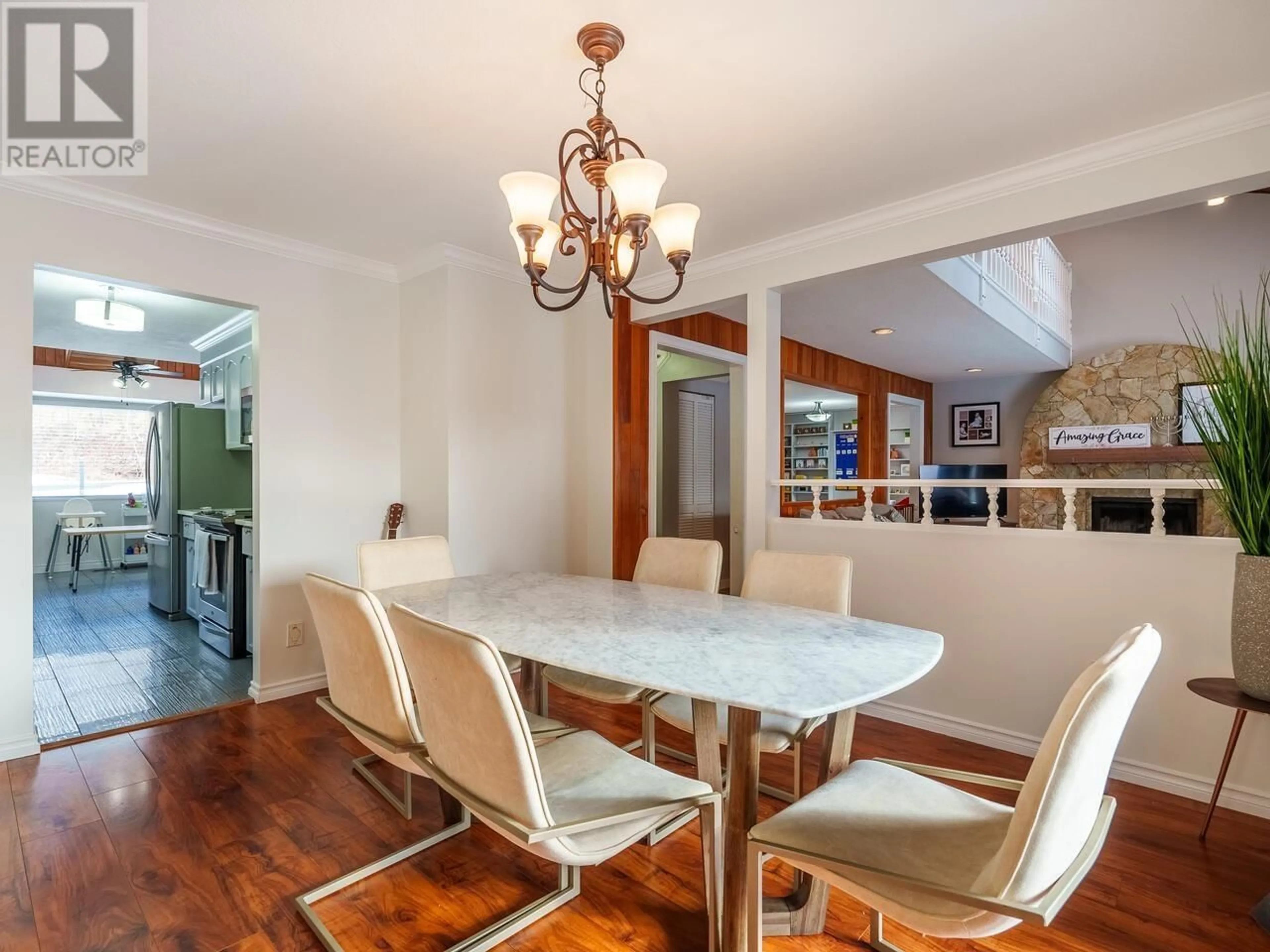 Dining room, wood/laminate floor for 1042 VICTORIA DRIVE, Port Coquitlam British Columbia V3B2T9