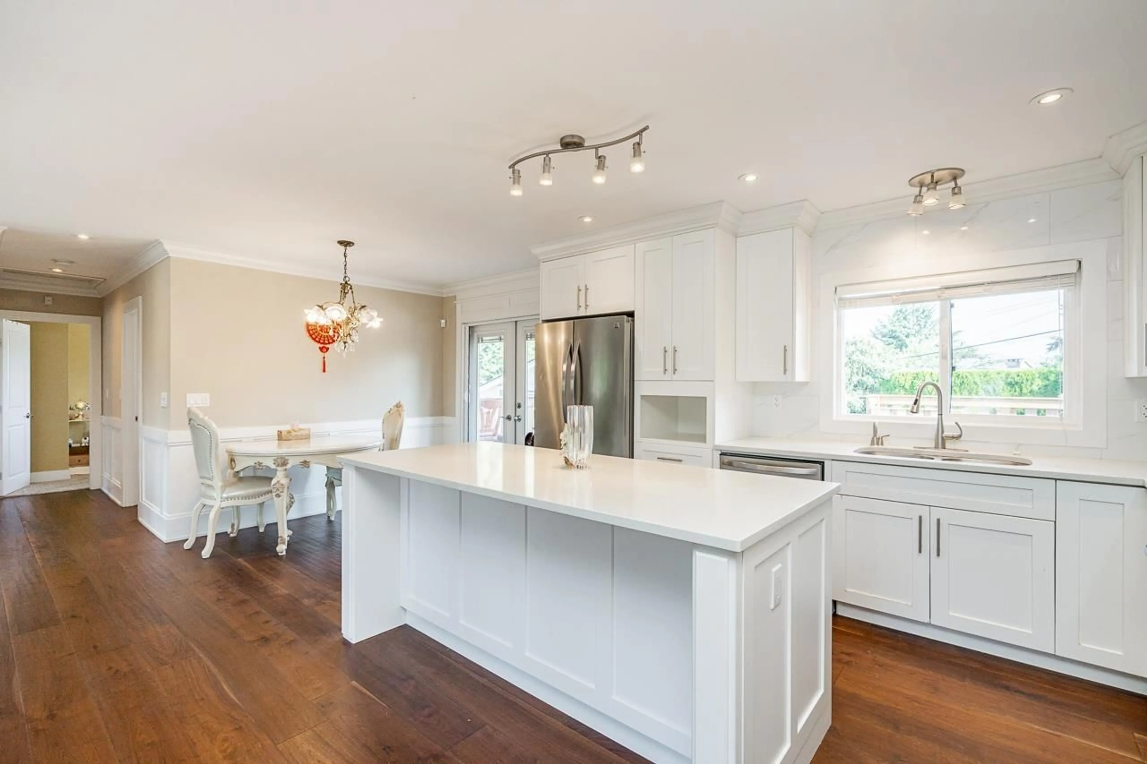 Open concept kitchen, unknown for 15125 CANARY DRIVE, Surrey British Columbia V3R4V4