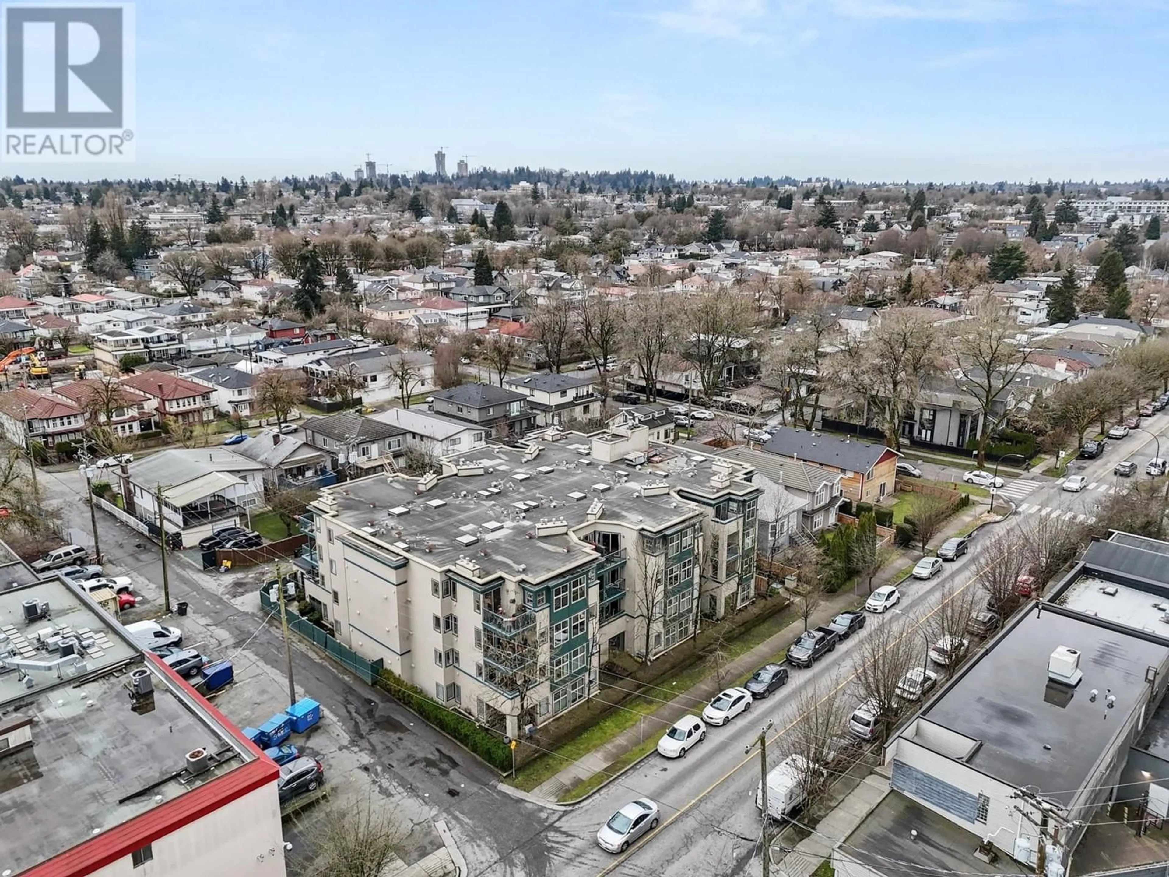 A pic from outside/outdoor area/front of a property/back of a property/a pic from drone, city buildings view from balcony for 206 688 E 16TH AVENUE, Vancouver British Columbia V5T2V4