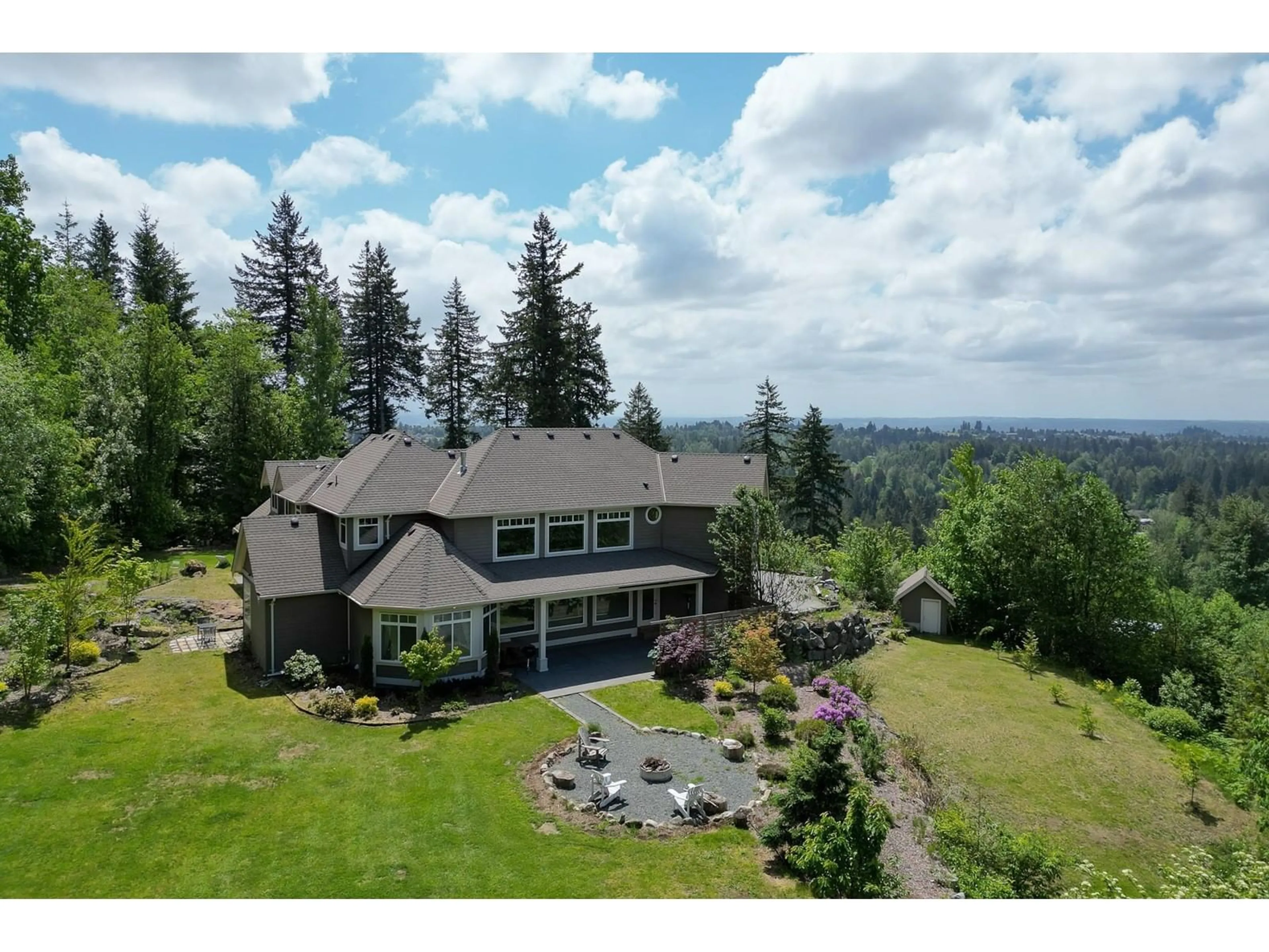 A pic from outside/outdoor area/front of a property/back of a property/a pic from drone, mountain view for 9503 DAWSON DRIVE, Mission British Columbia V2V6B2