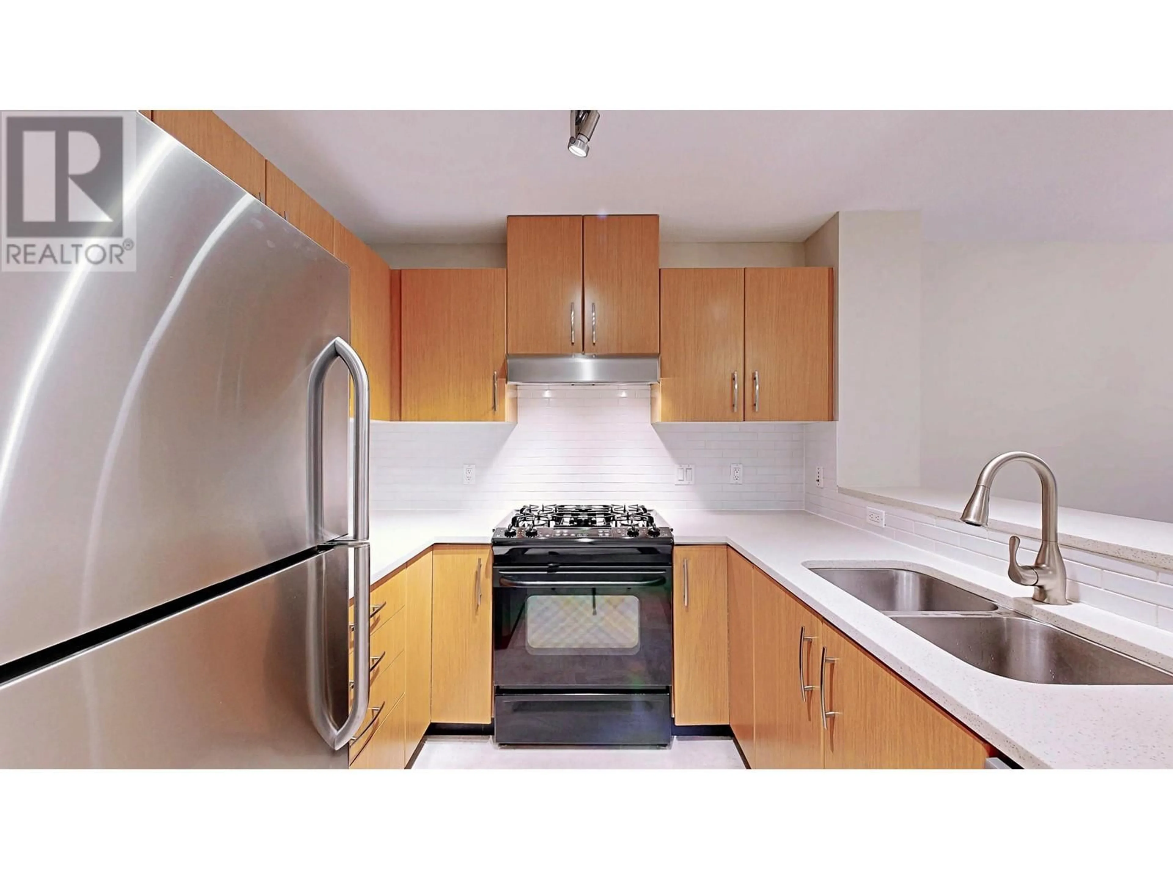 Standard kitchen, unknown for 405 300 KLAHANIE DRIVE, Port Moody British Columbia V3H5K8