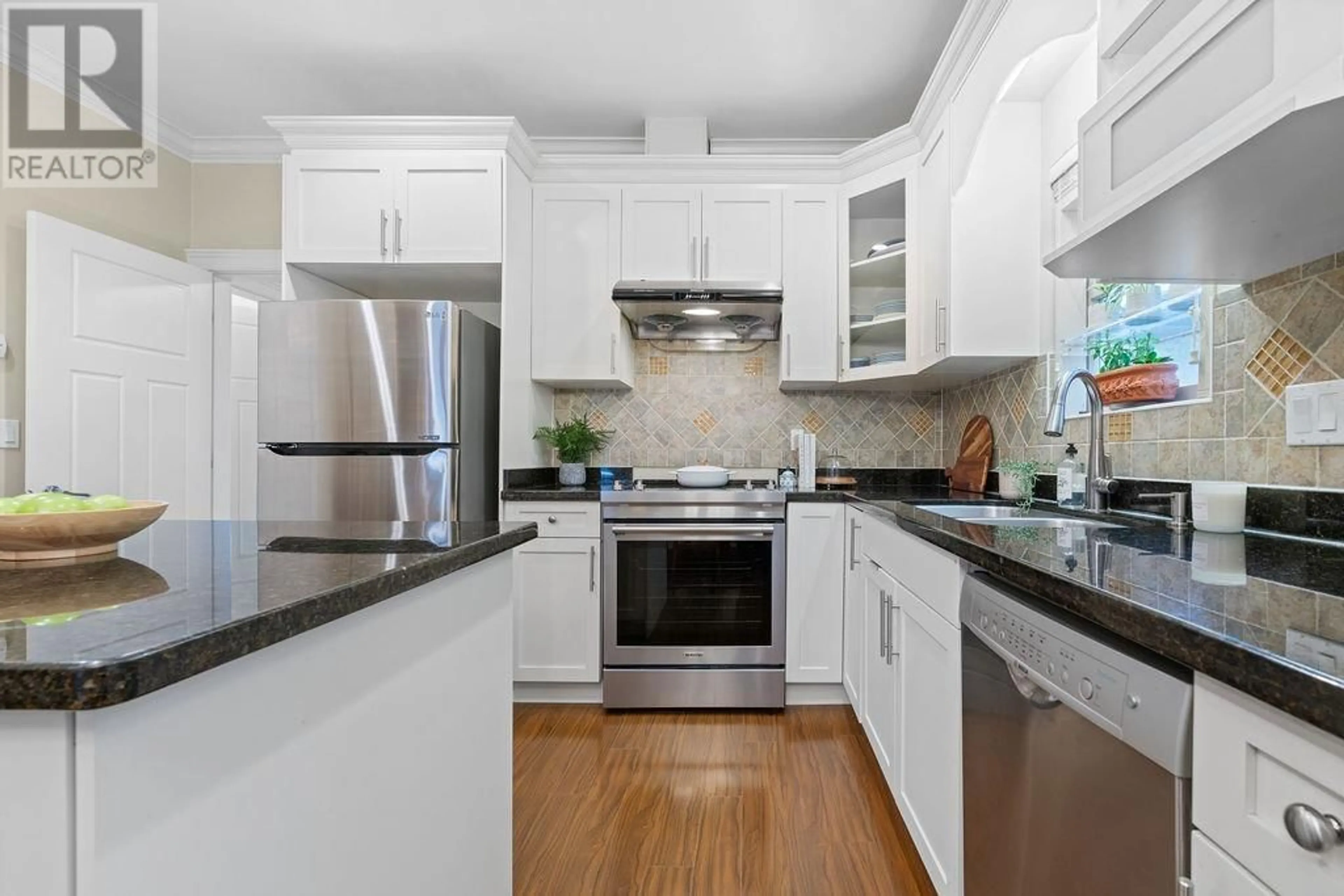 Open concept kitchen, unknown for 4431 PERRY STREET, Vancouver British Columbia V5N3X6