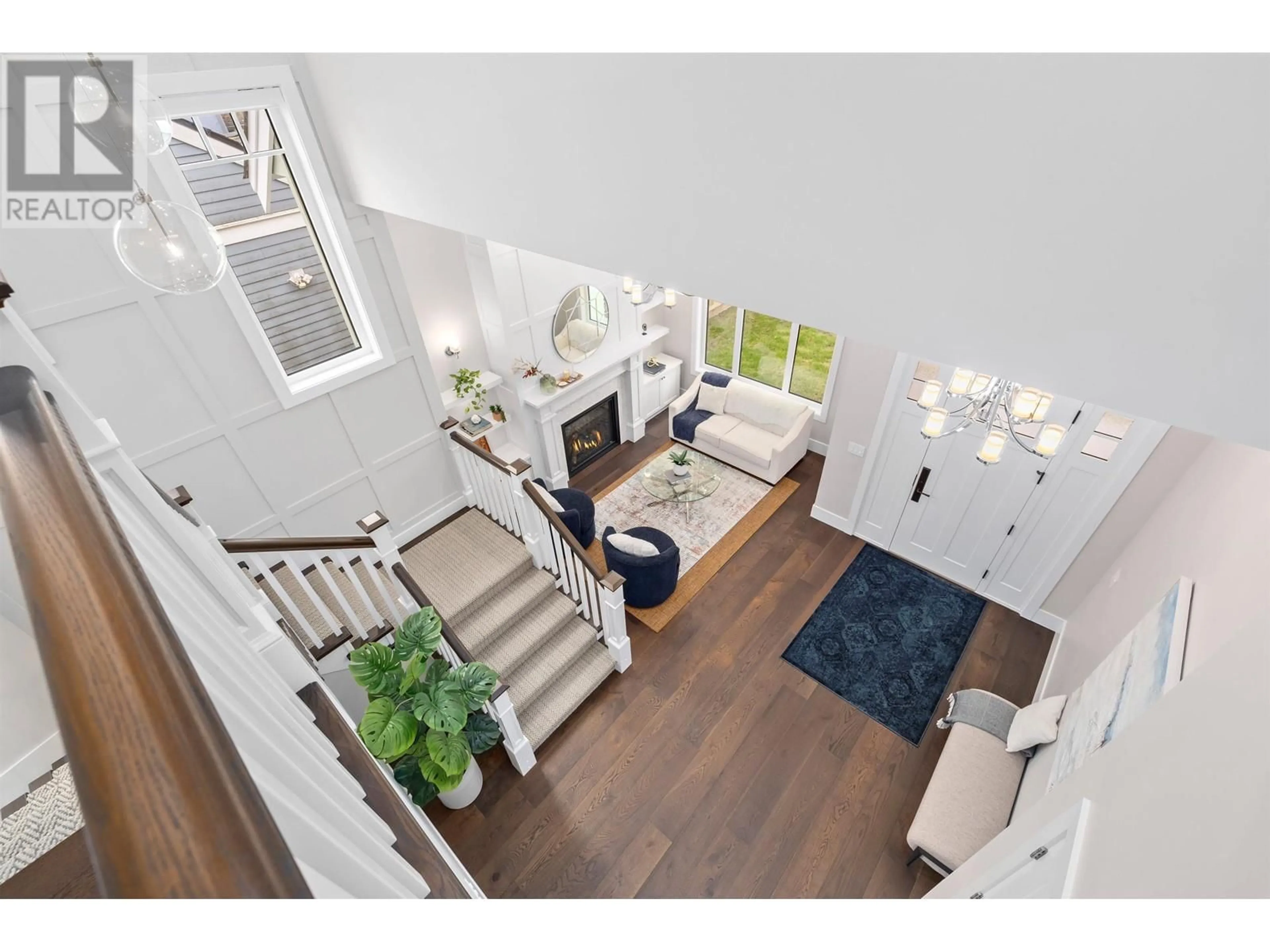 Indoor entryway for 180 DOUGLAS CRESCENT, Richmond British Columbia V7B1E5