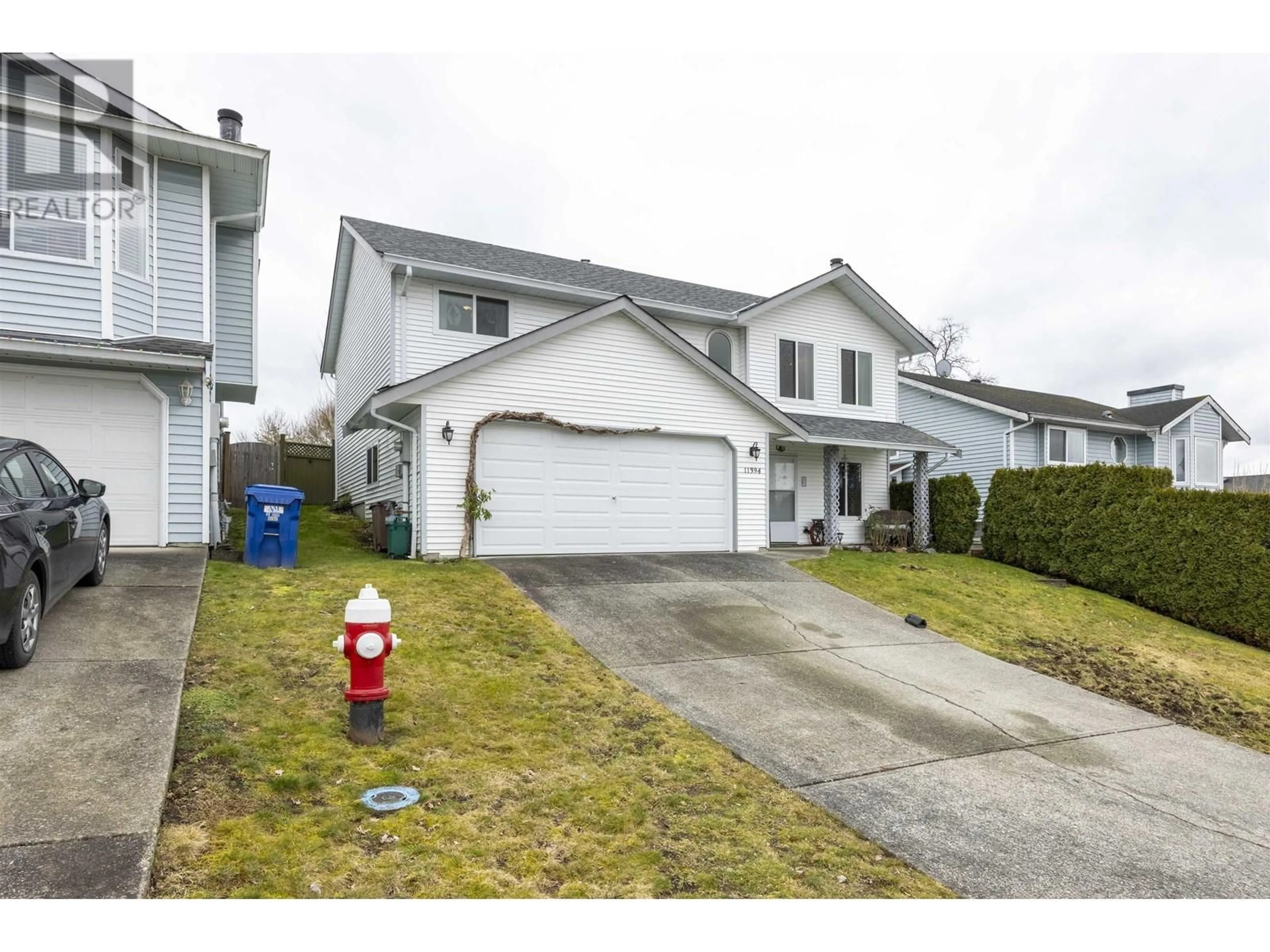 A pic from outside/outdoor area/front of a property/back of a property/a pic from drone, street for 11394 HARRISON STREET, Maple Ridge British Columbia V2X9L3