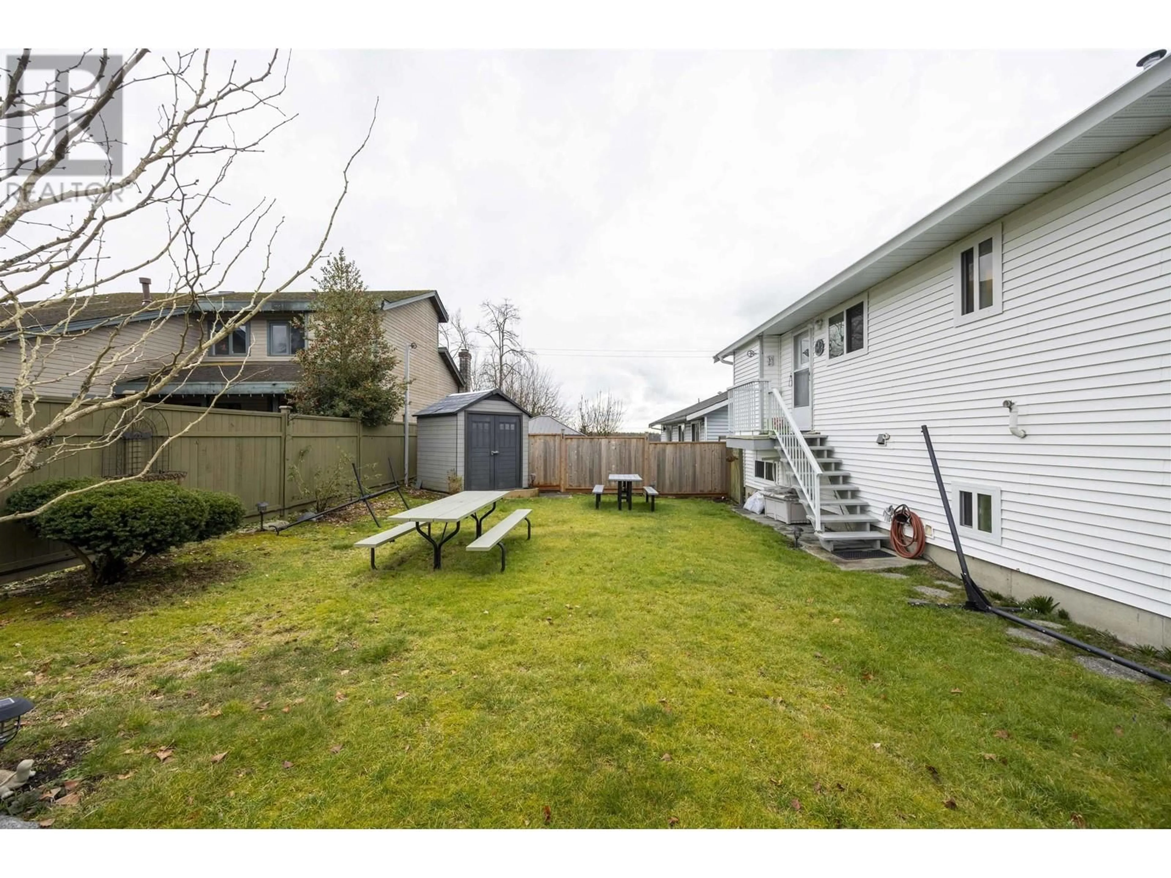 Patio, unknown for 11394 HARRISON STREET, Maple Ridge British Columbia V2X9L3