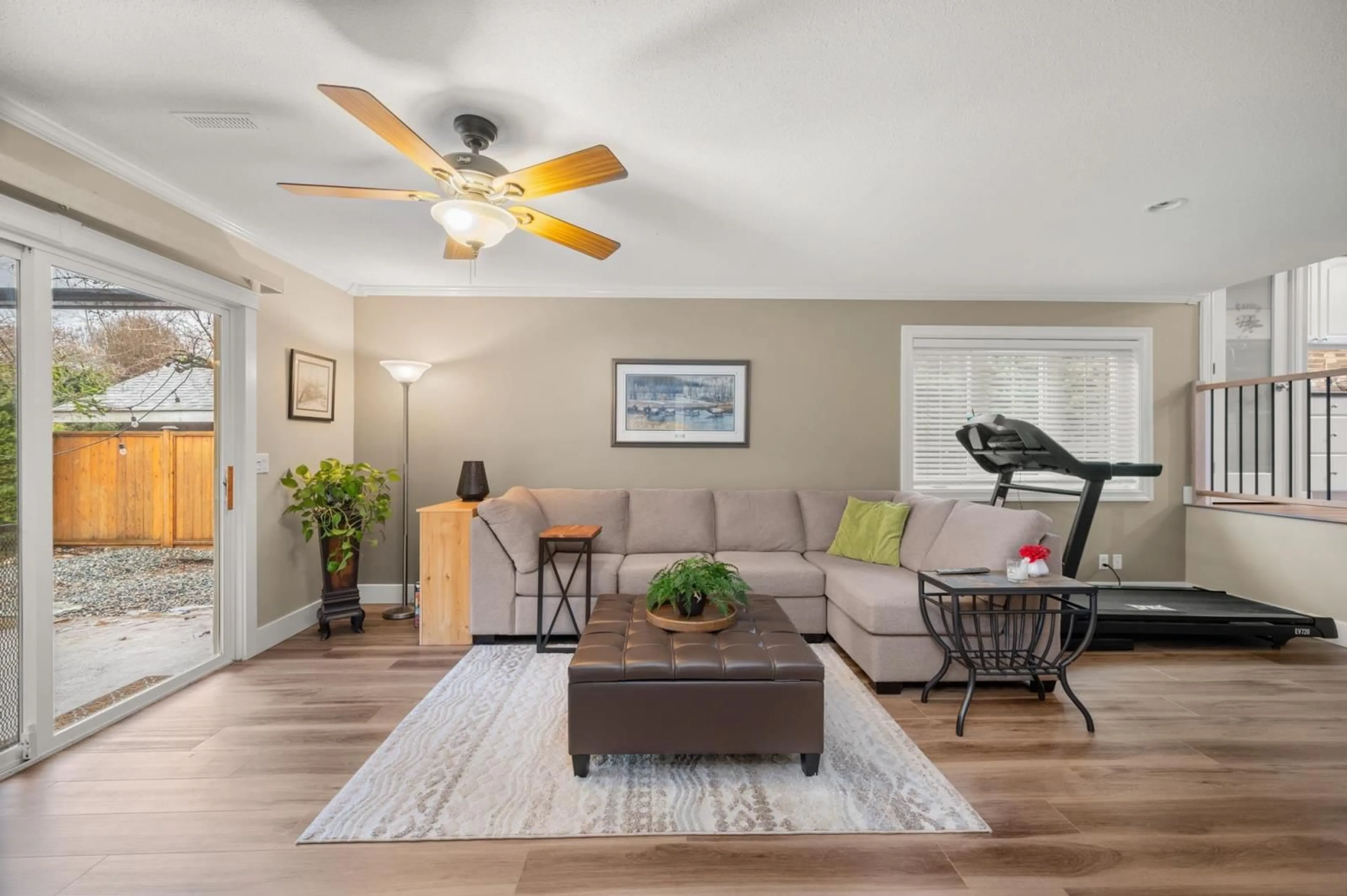 Living room with furniture, wood/laminate floor for 42326 ELIZABETH AVENUE|Yarrow, Yarrow British Columbia V2R5C9