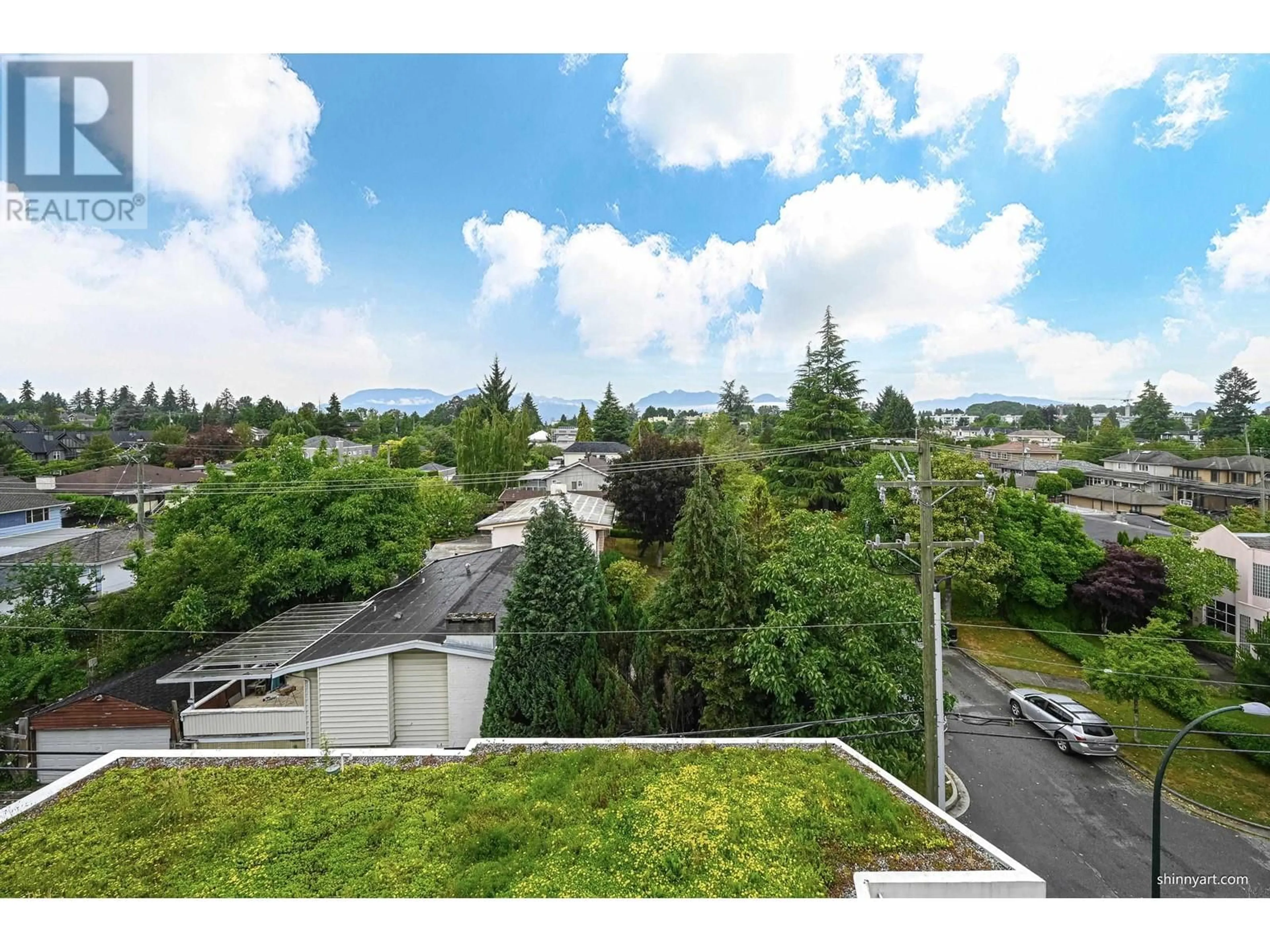 A pic from outside/outdoor area/front of a property/back of a property/a pic from drone, unknown for 601 5699 BAILLIE STREET, Vancouver British Columbia V5Z3M7