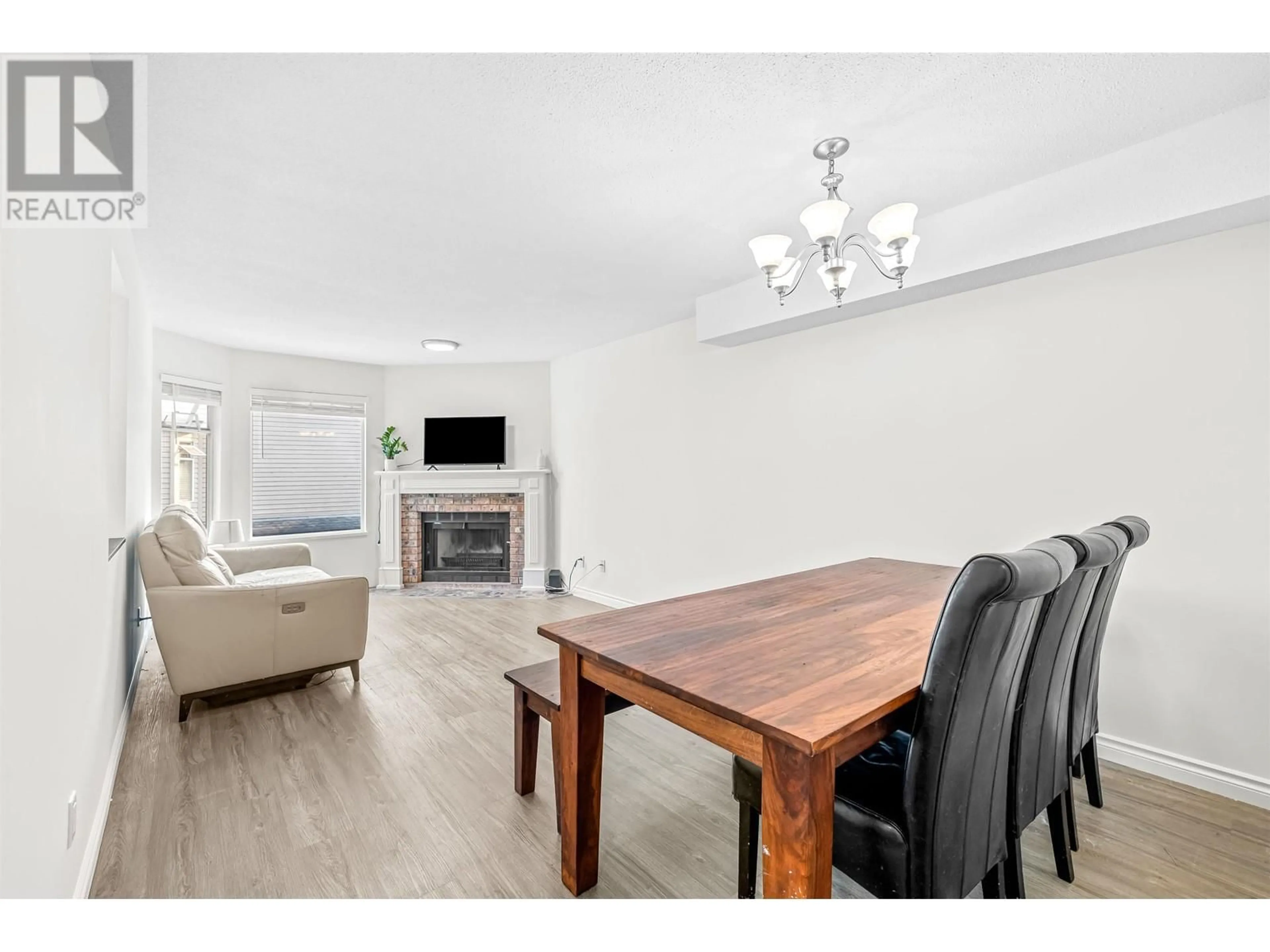Unknown for 11 - 8751 BENNETT ROAD, Richmond British Columbia V6Y3N6
