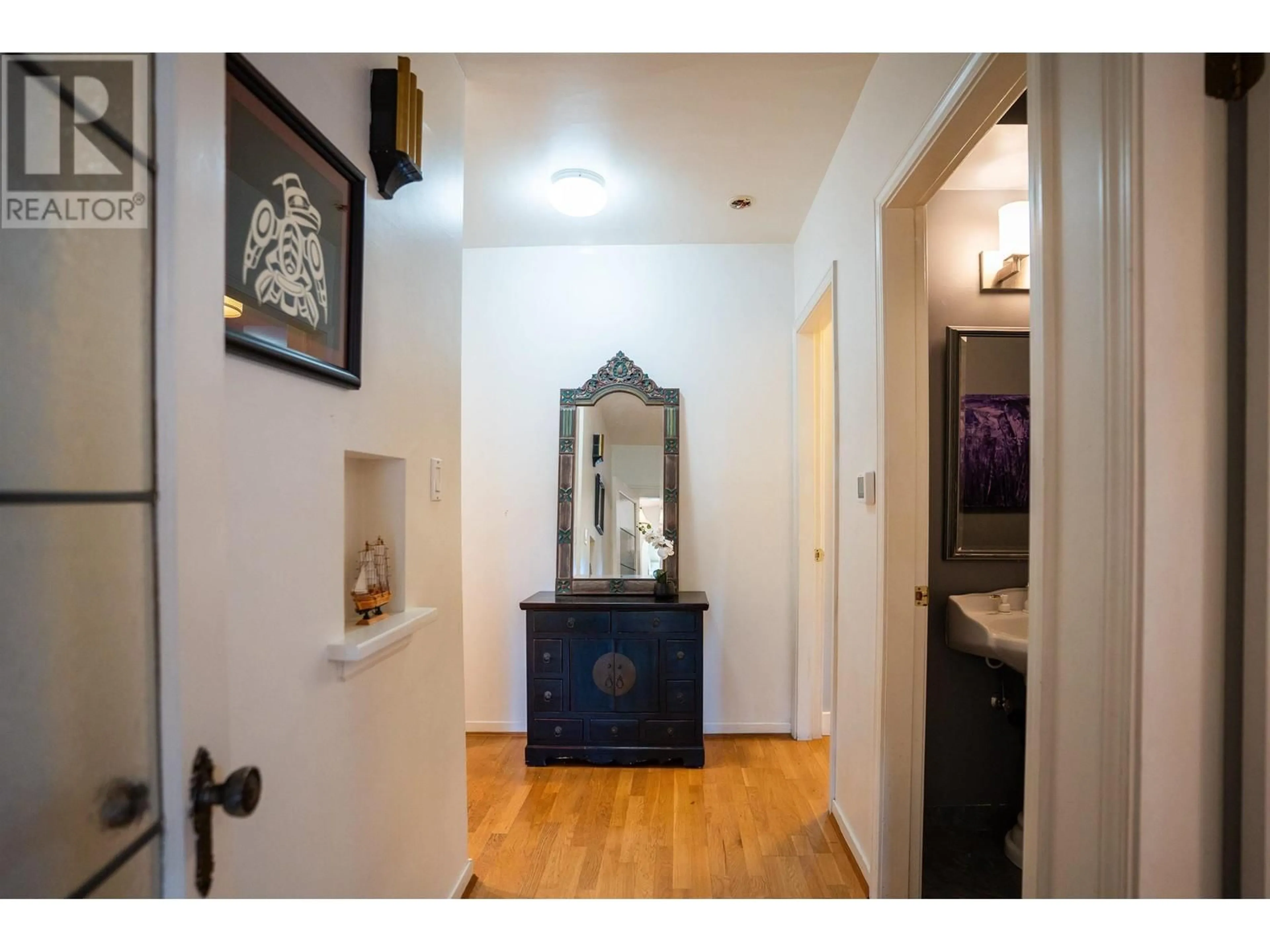 Indoor entryway for 3949 W 32ND AVENUE, Vancouver British Columbia V6S1Z4