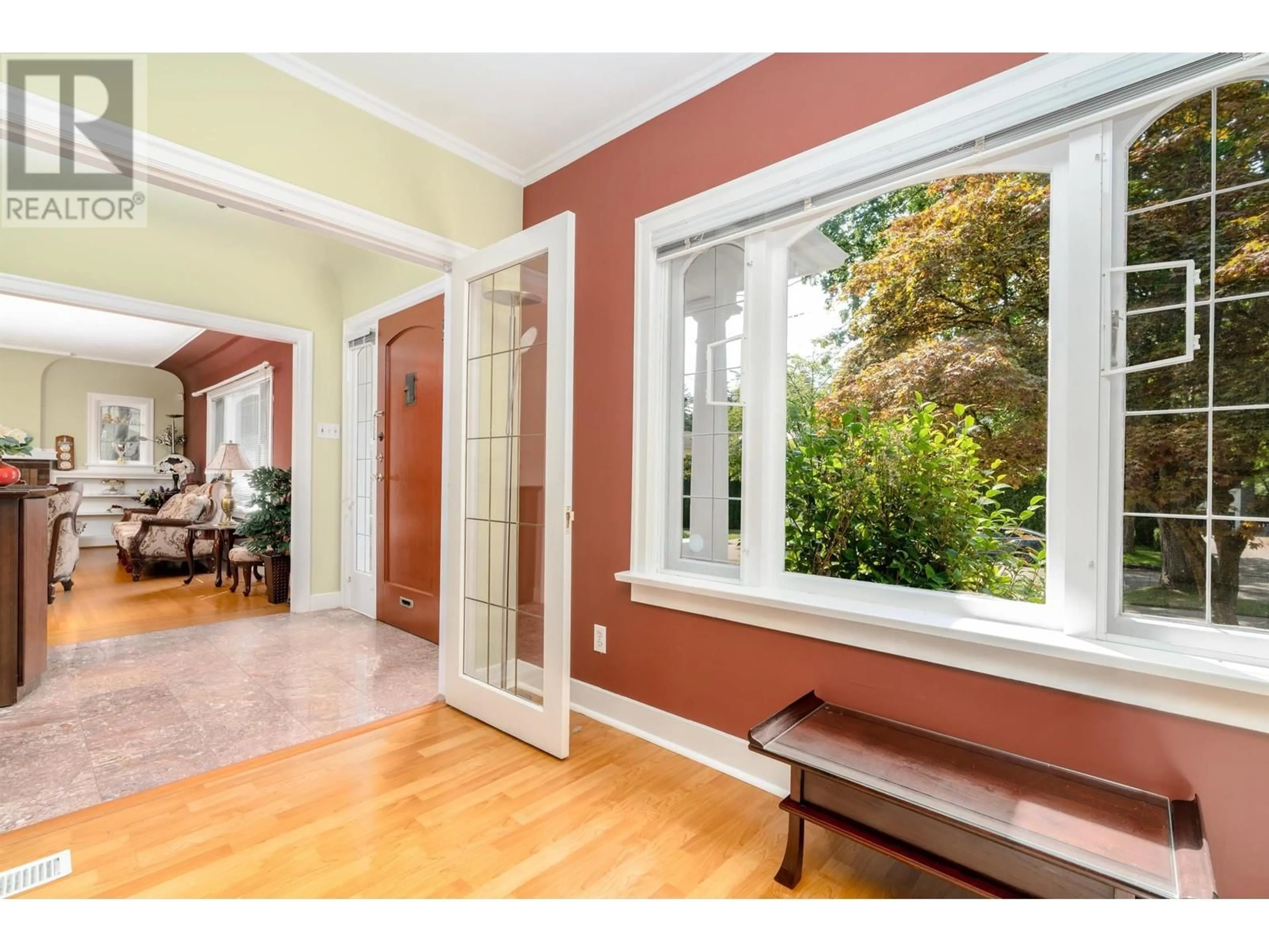 Indoor entryway for 5808 HOLLAND STREET, Vancouver British Columbia V6N2B1