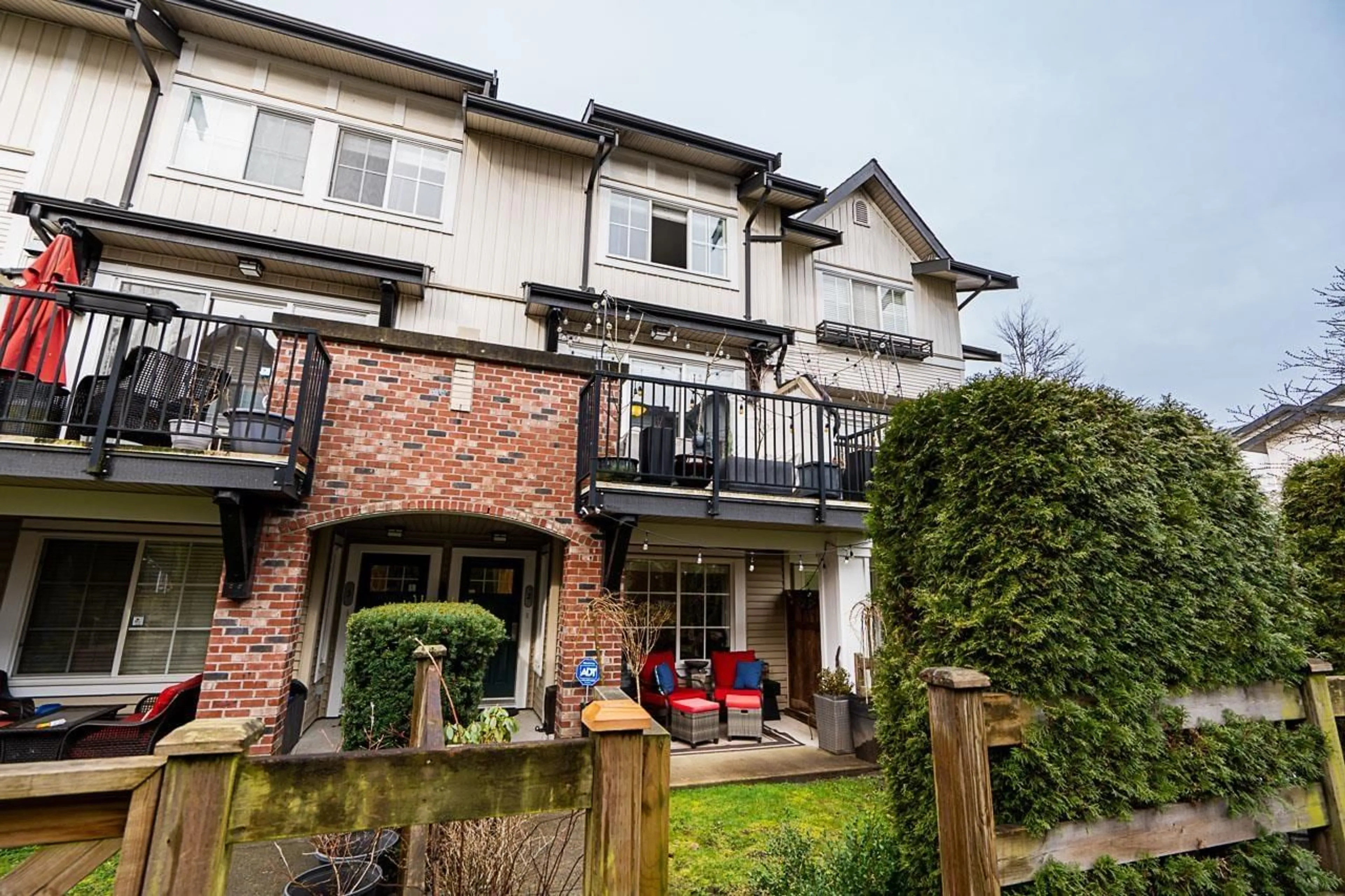 Patio, street for 2 - 2450 161A, Surrey British Columbia V3Z8K4