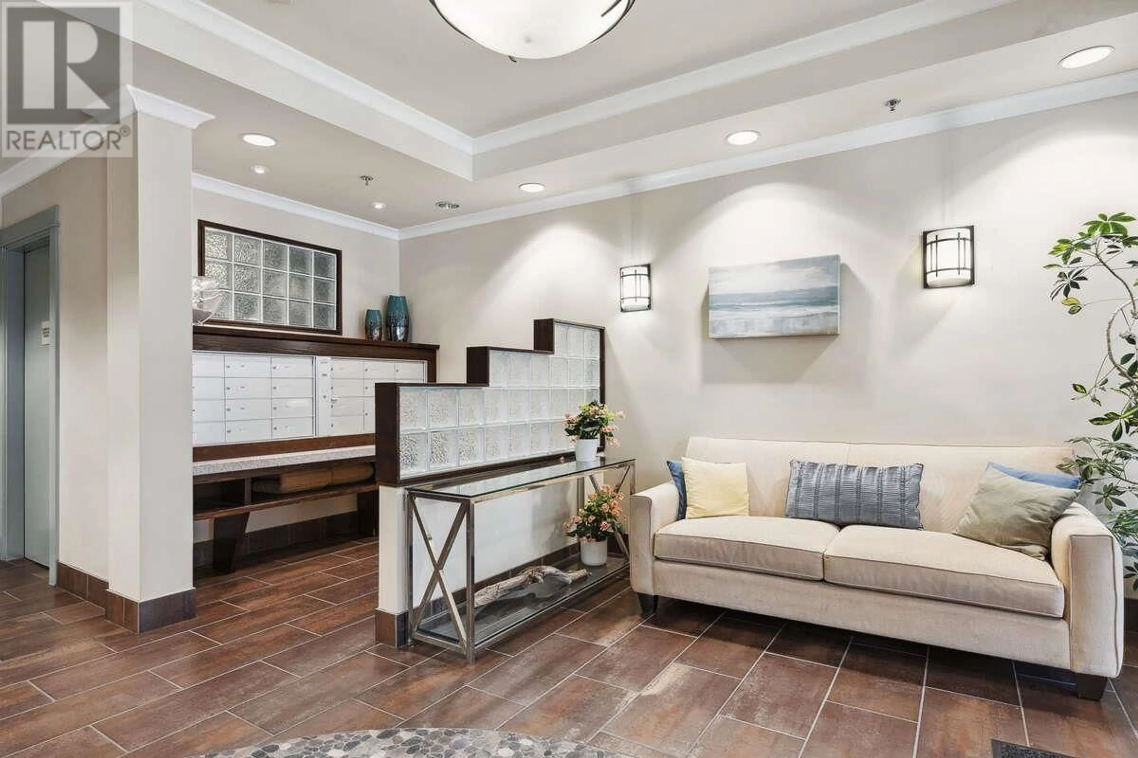 Unknown for 209 - 6688 ROYAL AVENUE, West Vancouver British Columbia V7W2B9