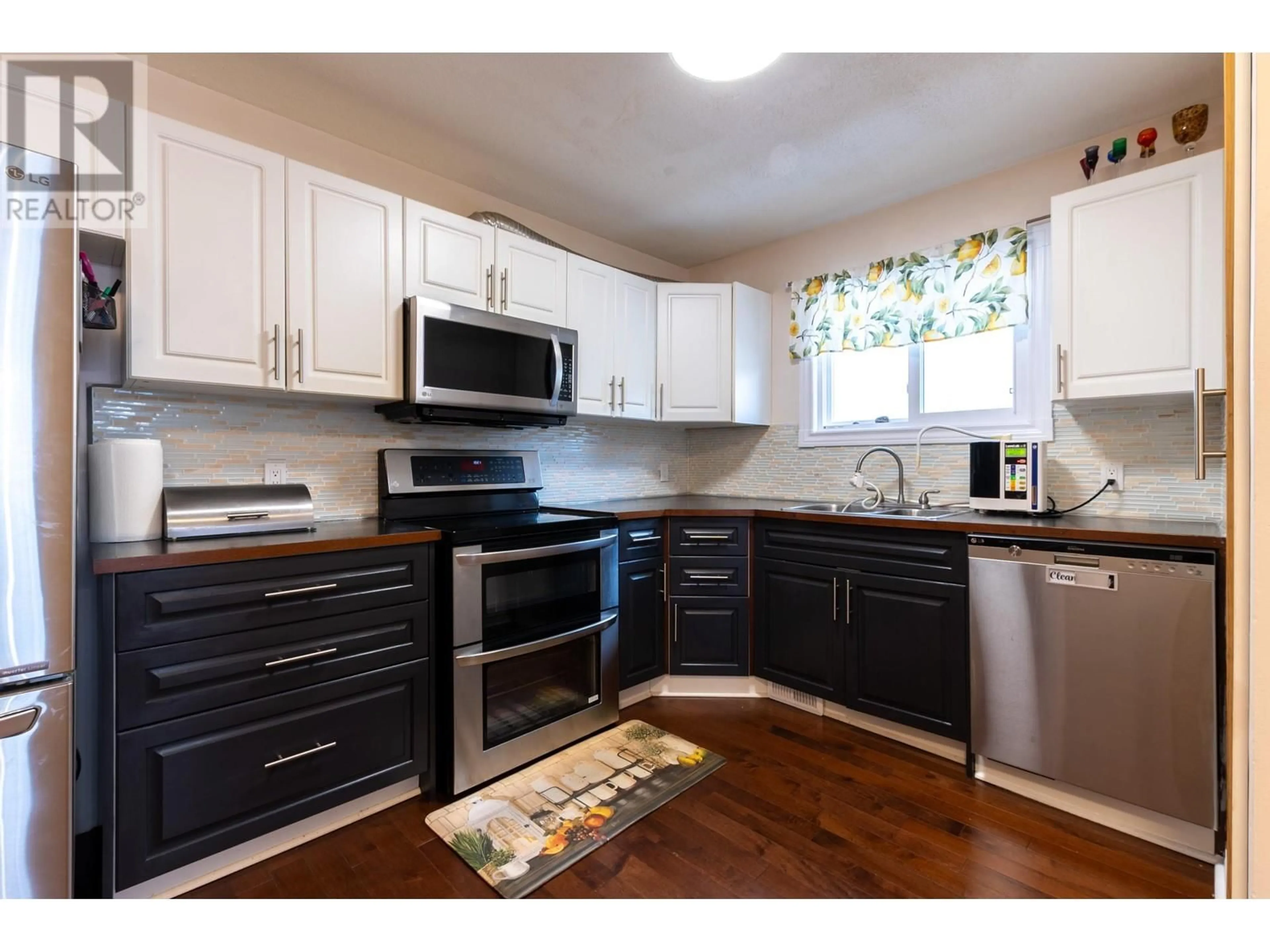 Standard kitchen, unknown for 8125 ROCHESTER CRESCENT, Prince George British Columbia V2N3W9