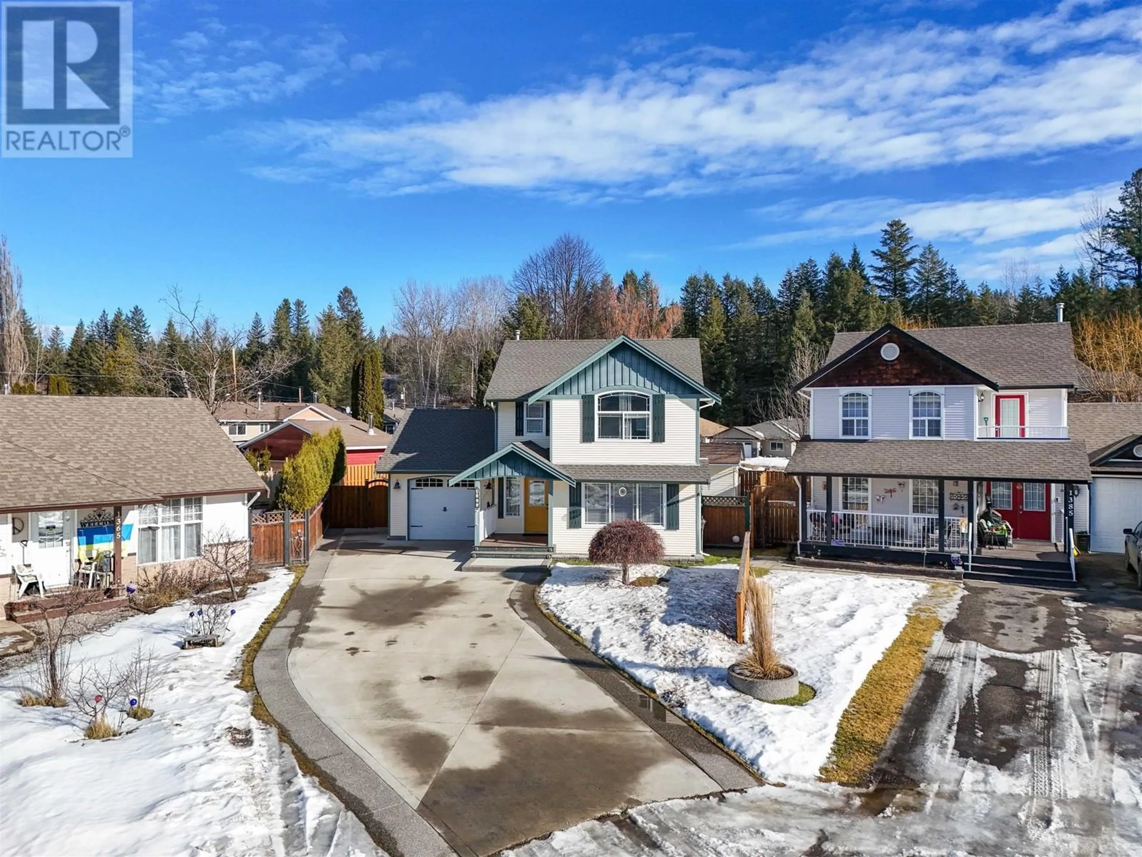 A pic from outside/outdoor area/front of a property/back of a property/a pic from drone, street for 1375 NAGRA AVENUE, Quesnel British Columbia V2J6P6