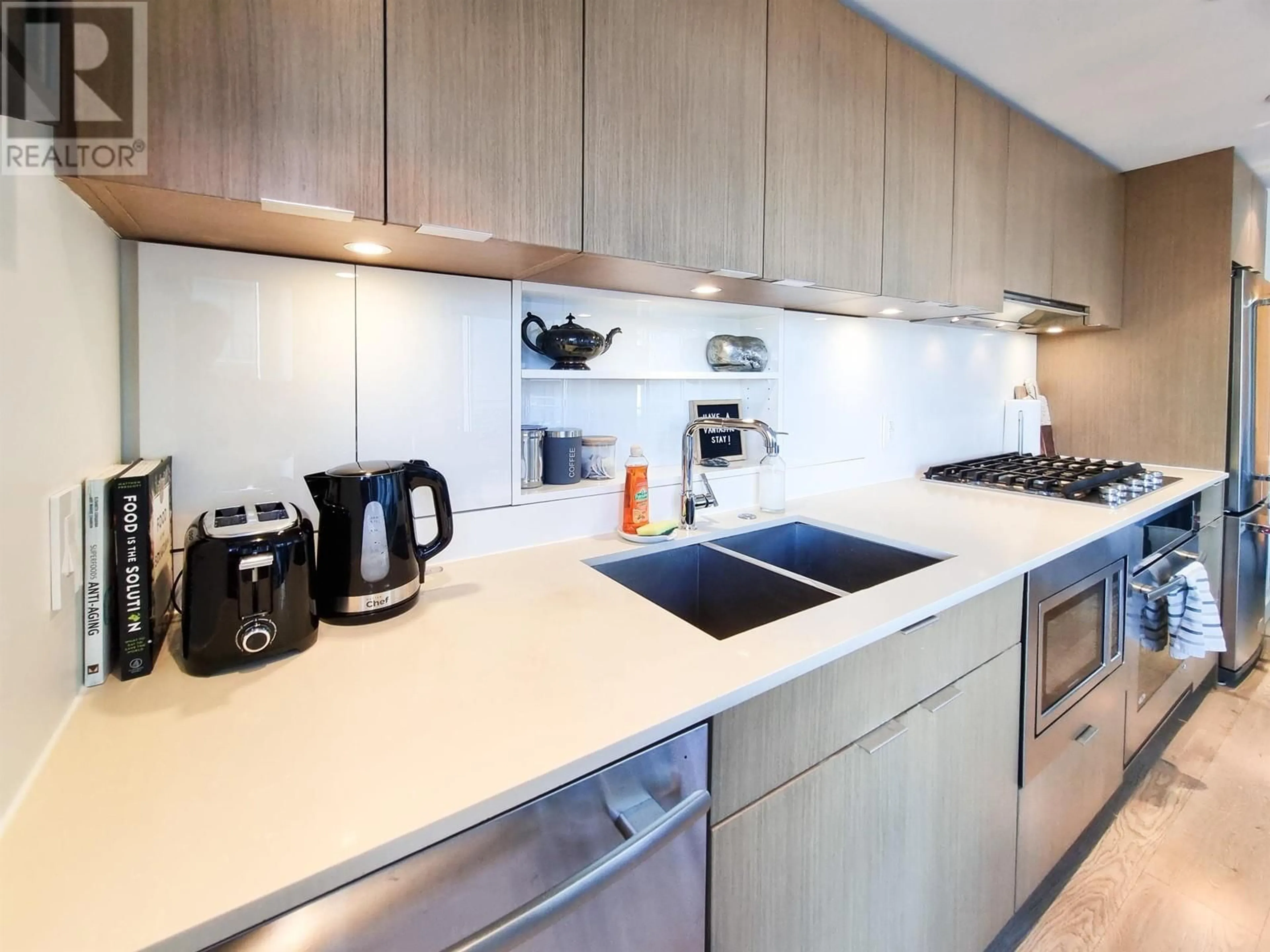 Contemporary kitchen, unknown for 803 161 E 1ST AVENUE, Vancouver British Columbia V6A0G1