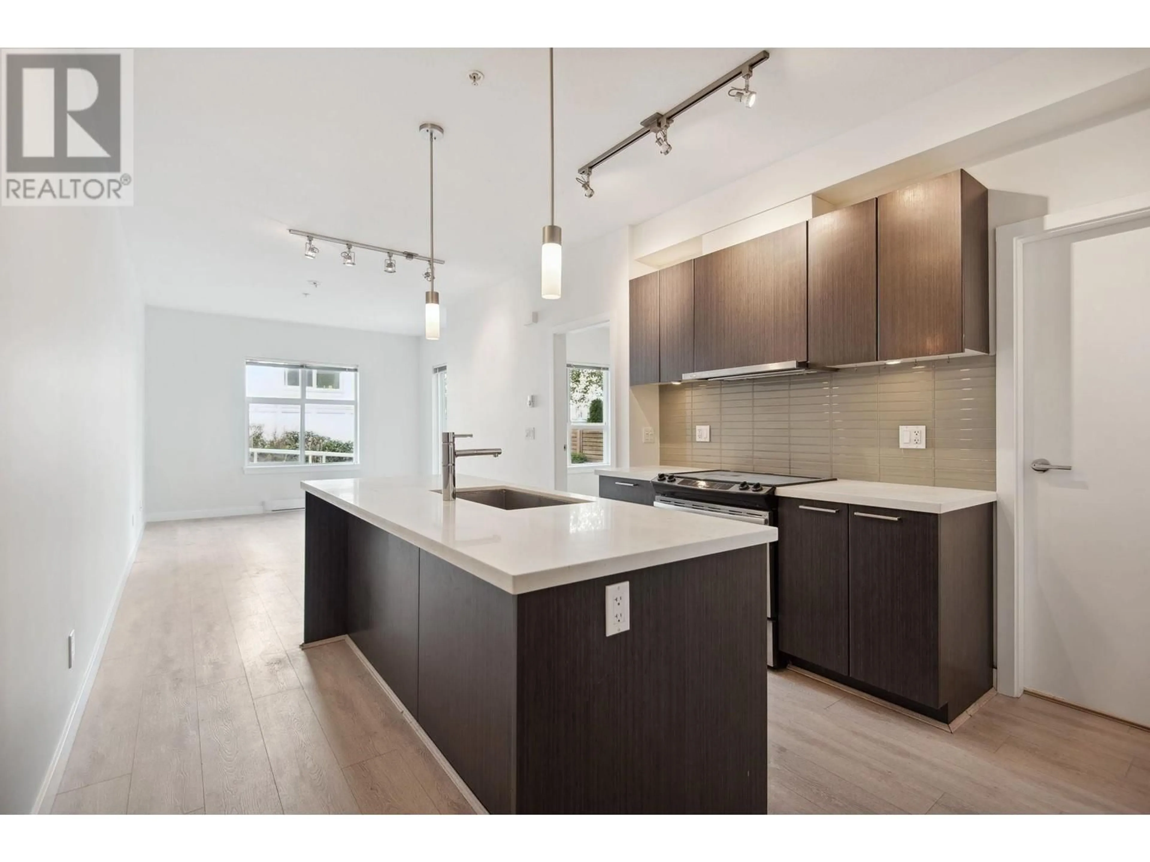 Open concept kitchen, unknown for 321 618 LANGSIDE AVENUE, Coquitlam British Columbia V3J0B8