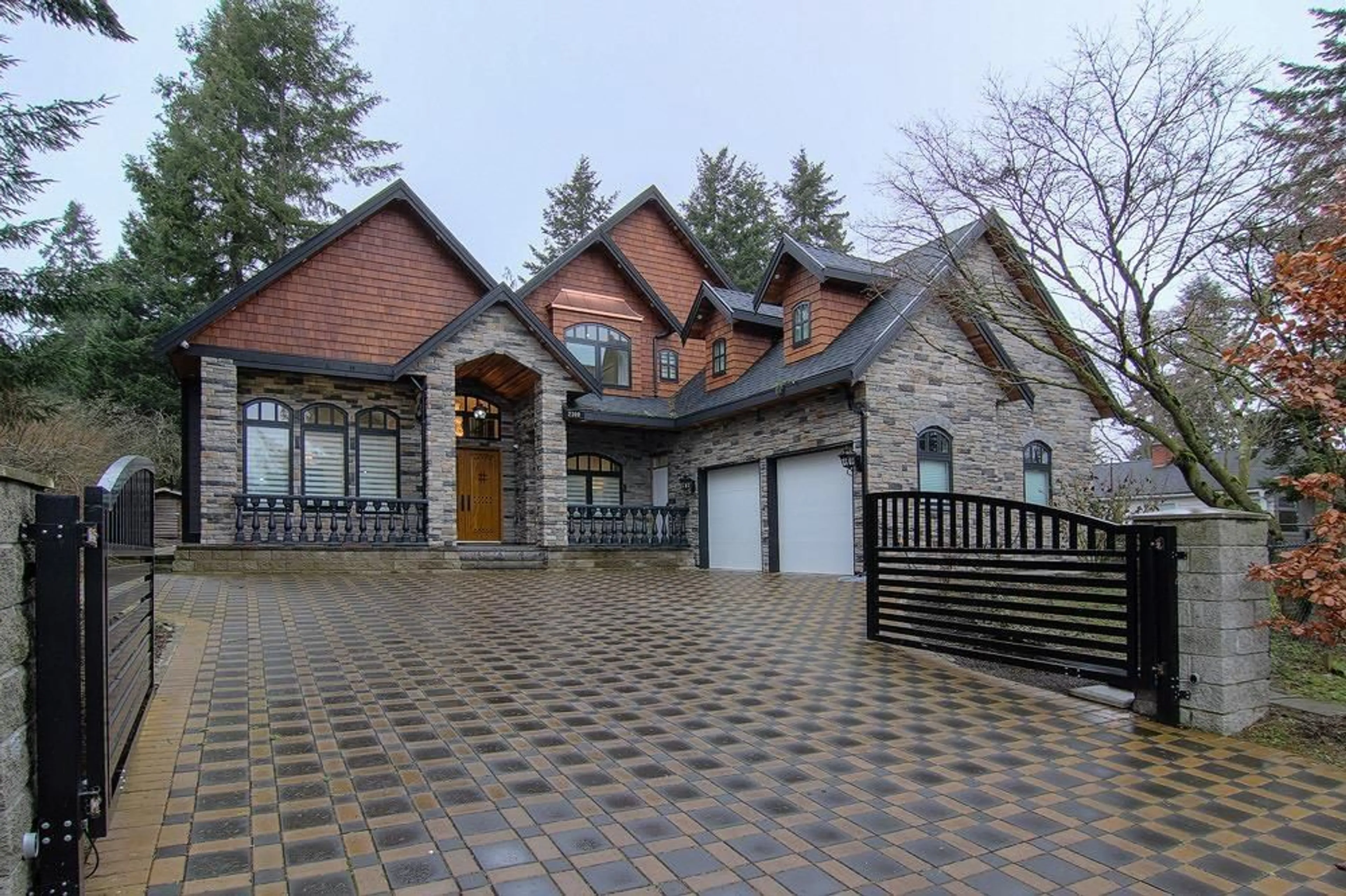 Home with brick exterior material, unknown for 2309 154, Surrey British Columbia V4A4S6
