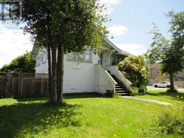 7506 19TH AVENUE, Burnaby 3