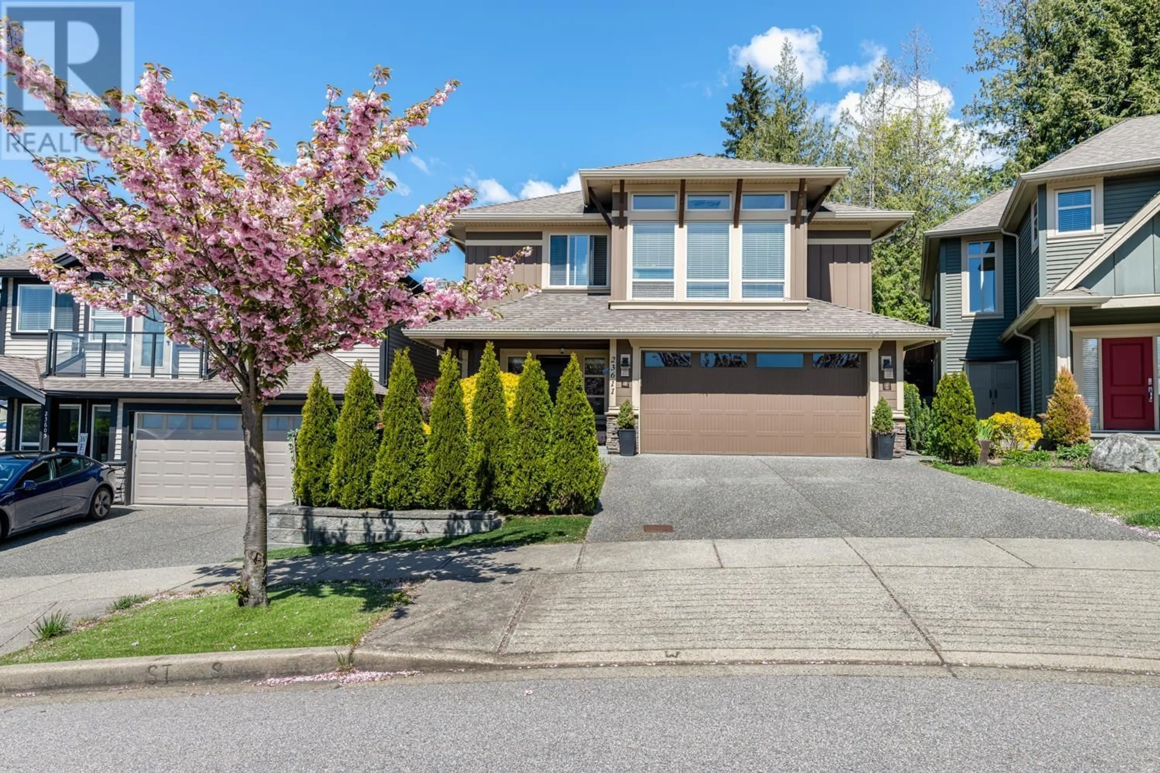 Home with vinyl exterior material, street for 23611 BRYANT DRIVE, Maple Ridge British Columbia V4R0B7